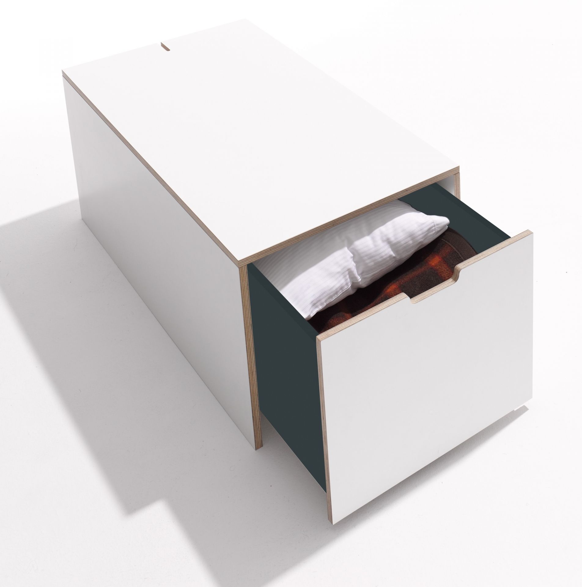 Klassik Cadre de lit 16 avec tiroir L 93 x l 46,8 x H 40 cm Müller Möbelwerkstätten OFFRE SPECIALE Klassik Cadre de lit 16 avec tiroir L 93 x l 46,8 x H 40 cm Müller Möbelwerkstätten OFFRE SPECIALE