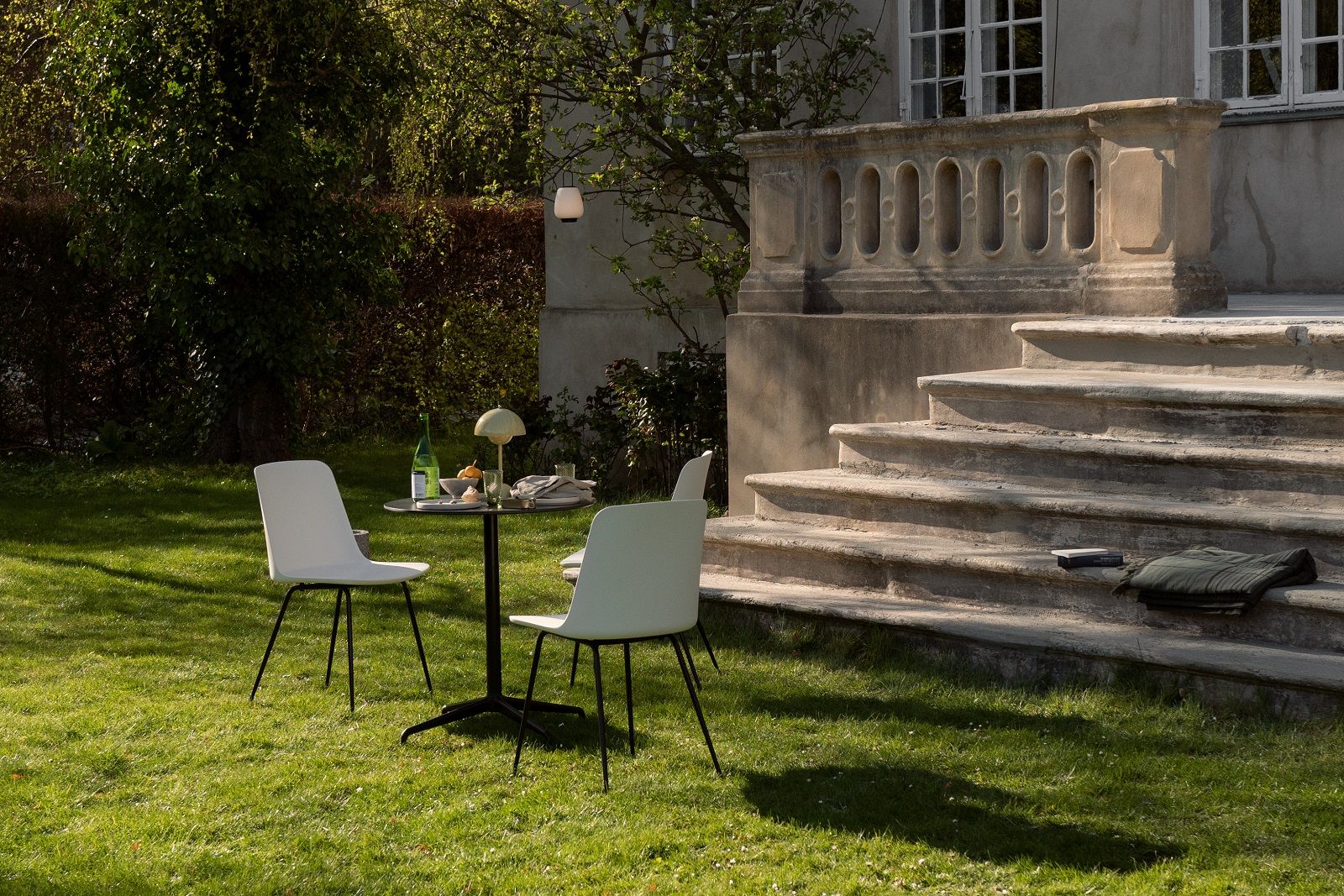 Rely HW70 Outdoor Chair Chaise AndTradition