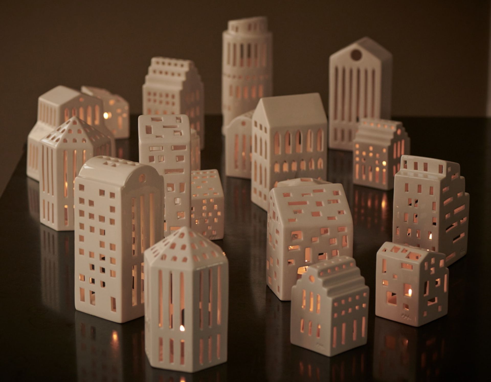 Urbania Maison de lumière Immeuble de grande hauteur H 22 cm Kähler OFFRE SPECIALE