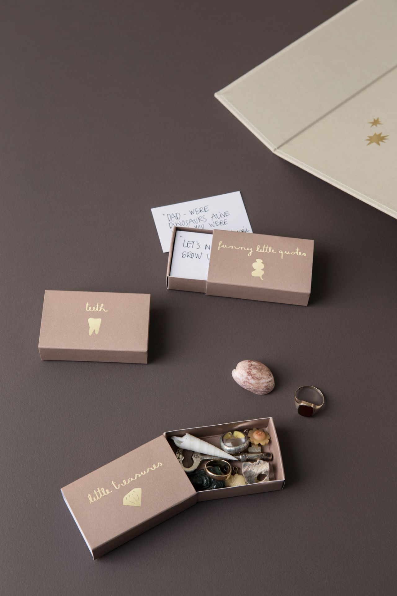 "The Beginning of my life" boîte à souvenirs Ferm Living