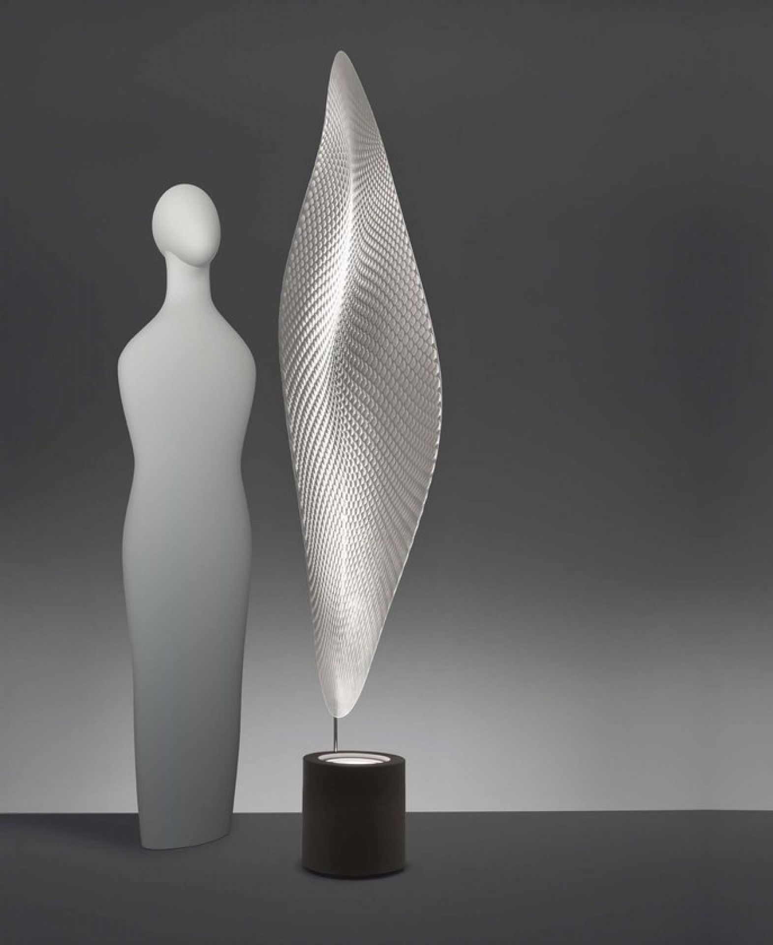 Cosmic Leaf Terra Lampadaire Artemide