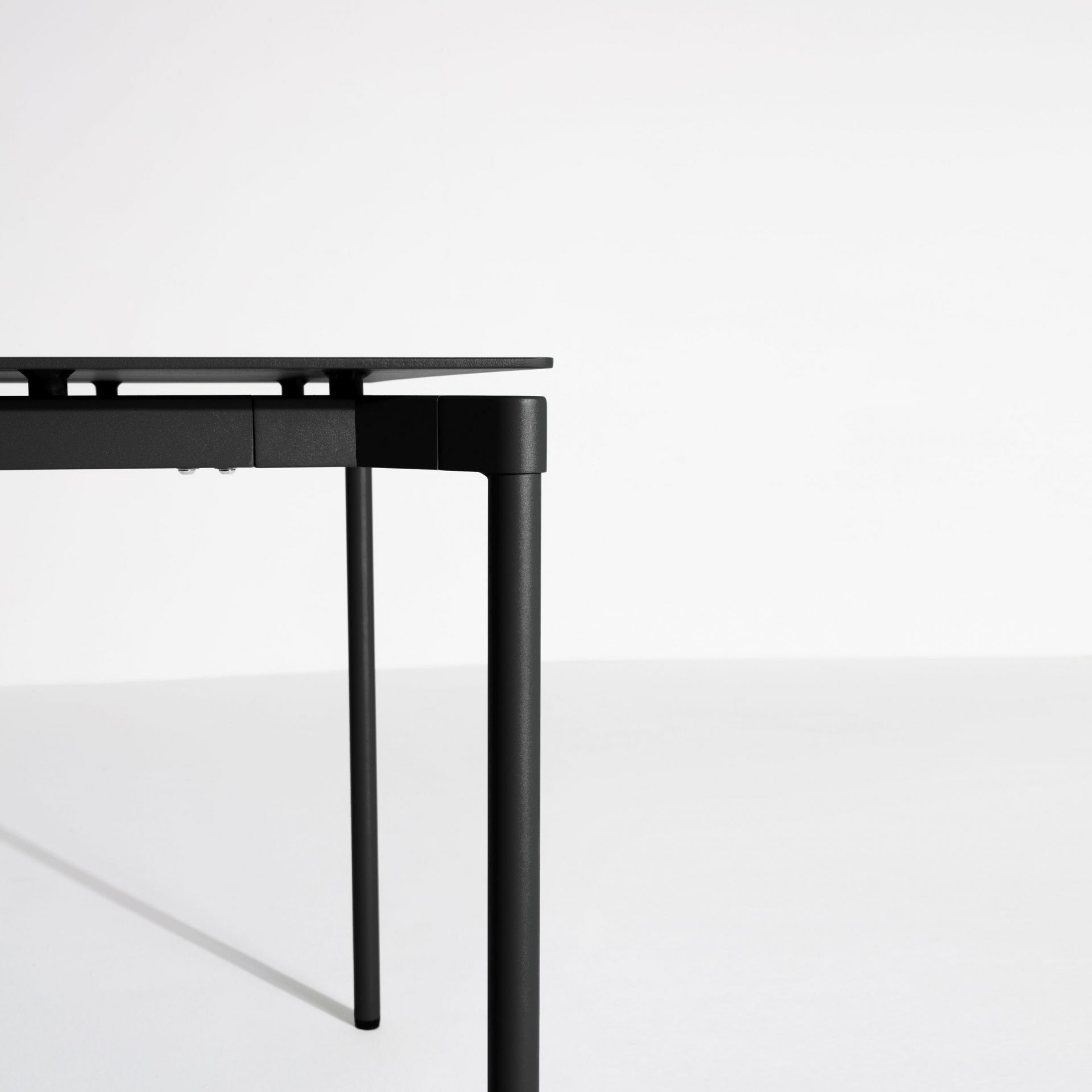 Fromme Dining Table Rectangulaire Table de salle à manger rectangulaire Petite Friture 
