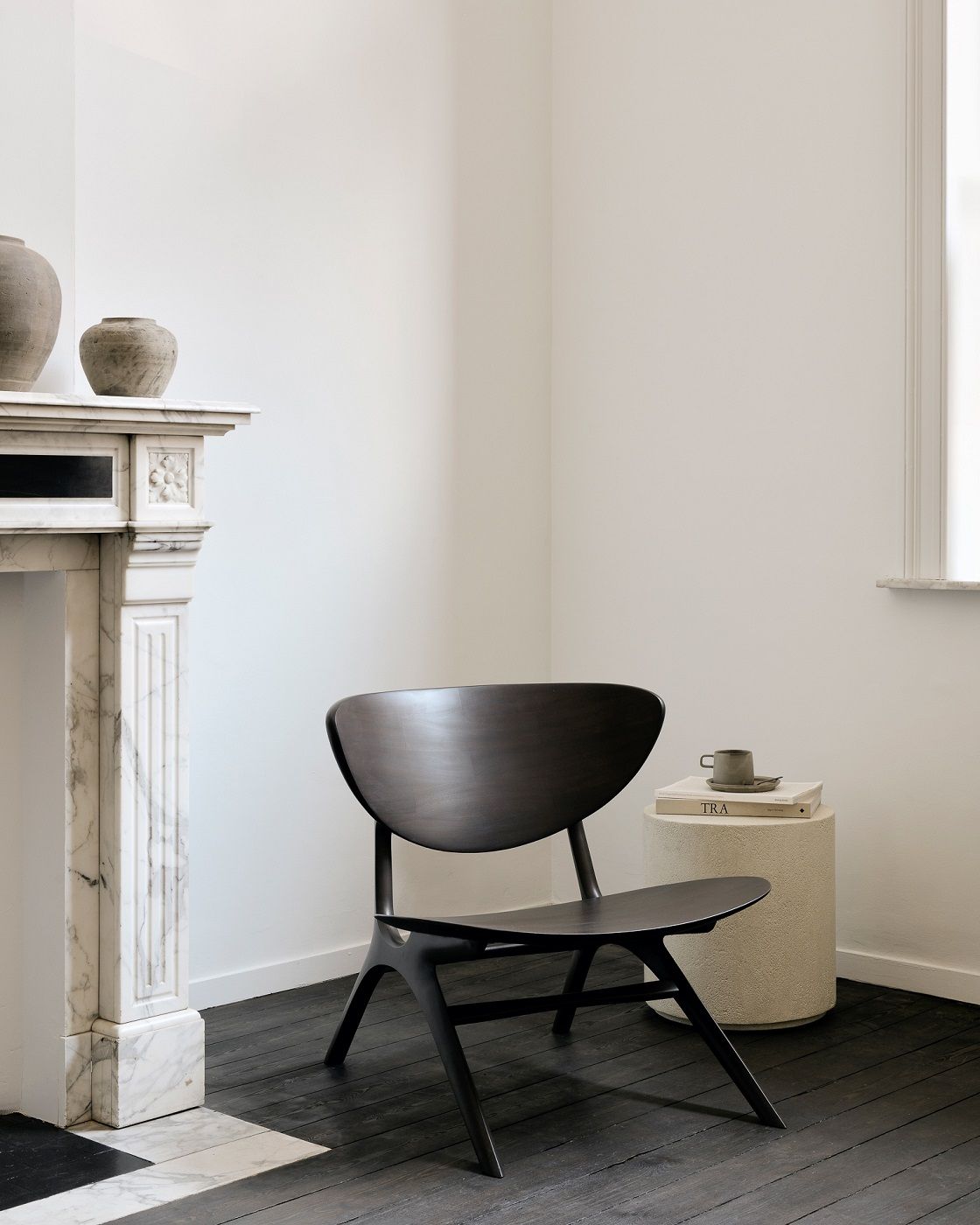 Eye Fauteuil lounge acajou laqué Ethnicraft