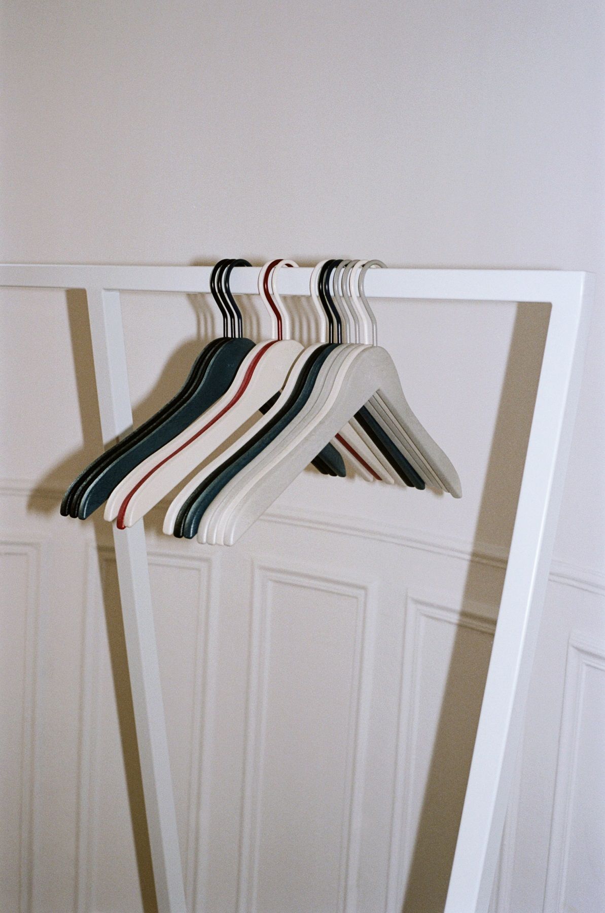 Loop Stand Wardrobe Vestiaire Hay Loop Stand Wardrobe Vestiaire Hay