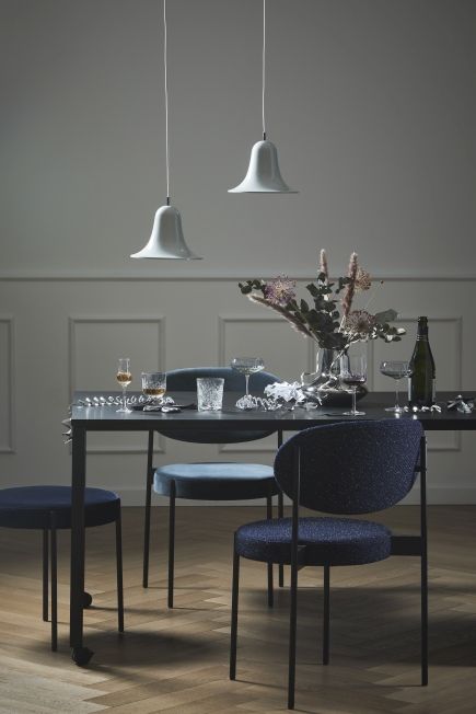 Panton Move Table Table de salle à manger sur roulettes Verpan