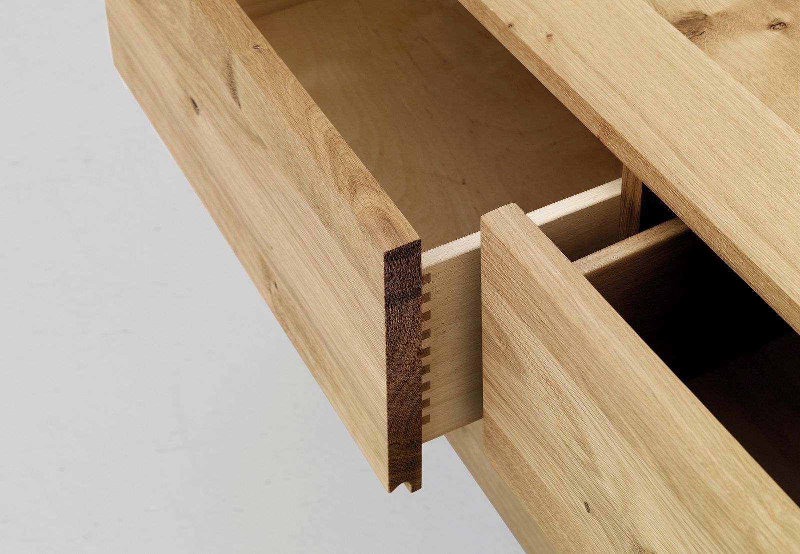 Podium Sideboard bois massif période