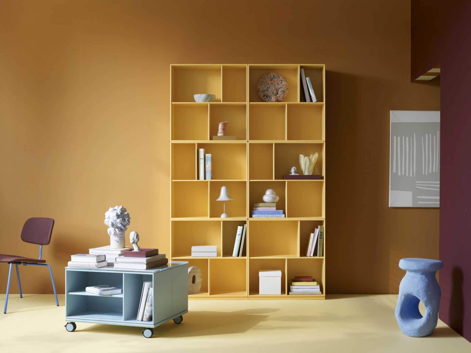 Read Étagère à livres Truffle Montana QUICK SHIP
