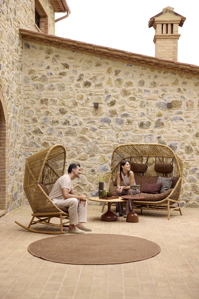 Hive Rocking Chair chaise à bascule avec coussin d'assise, de dossier et de nuque Cane-Line