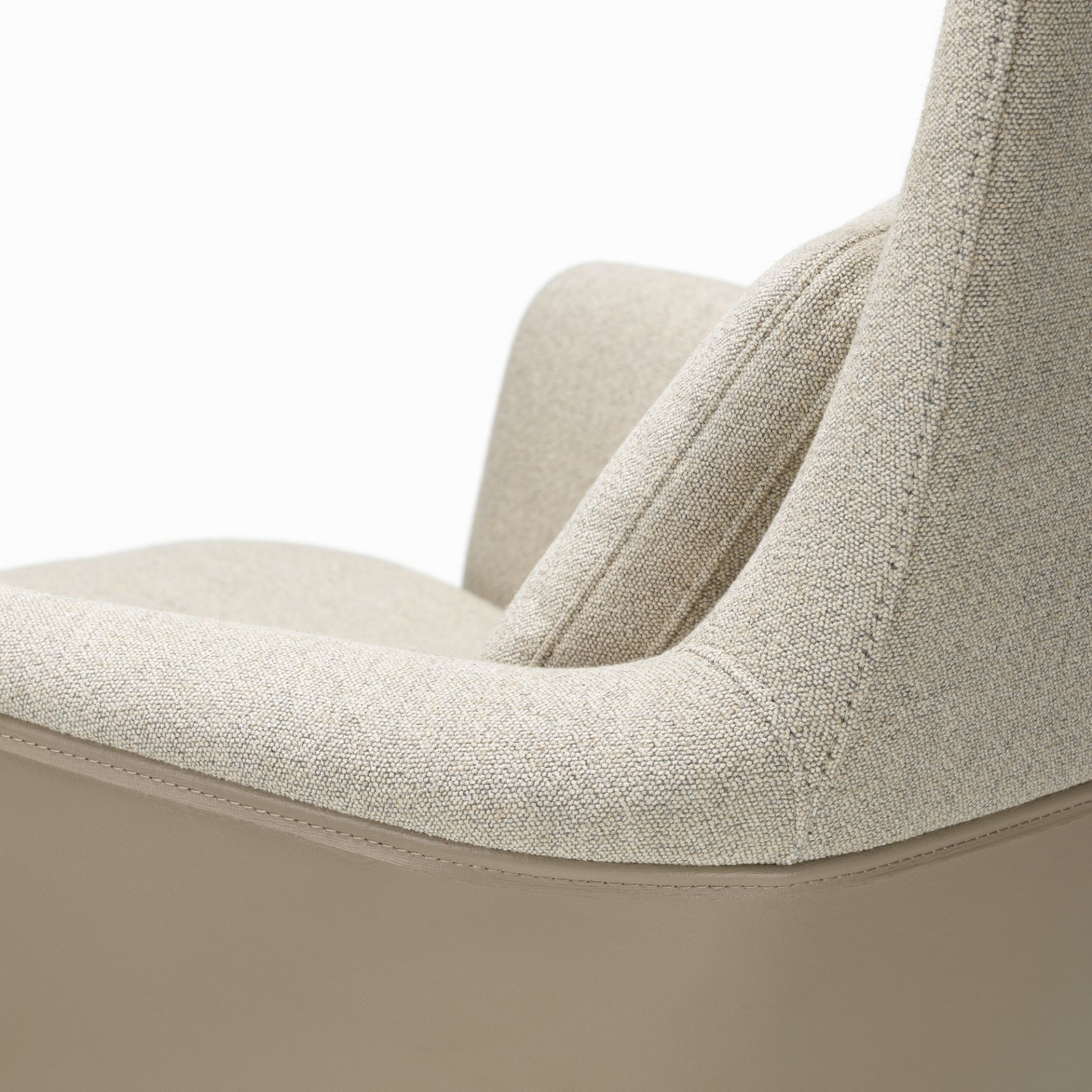 Grand Relax Fauteuil & Ottoman Vitra