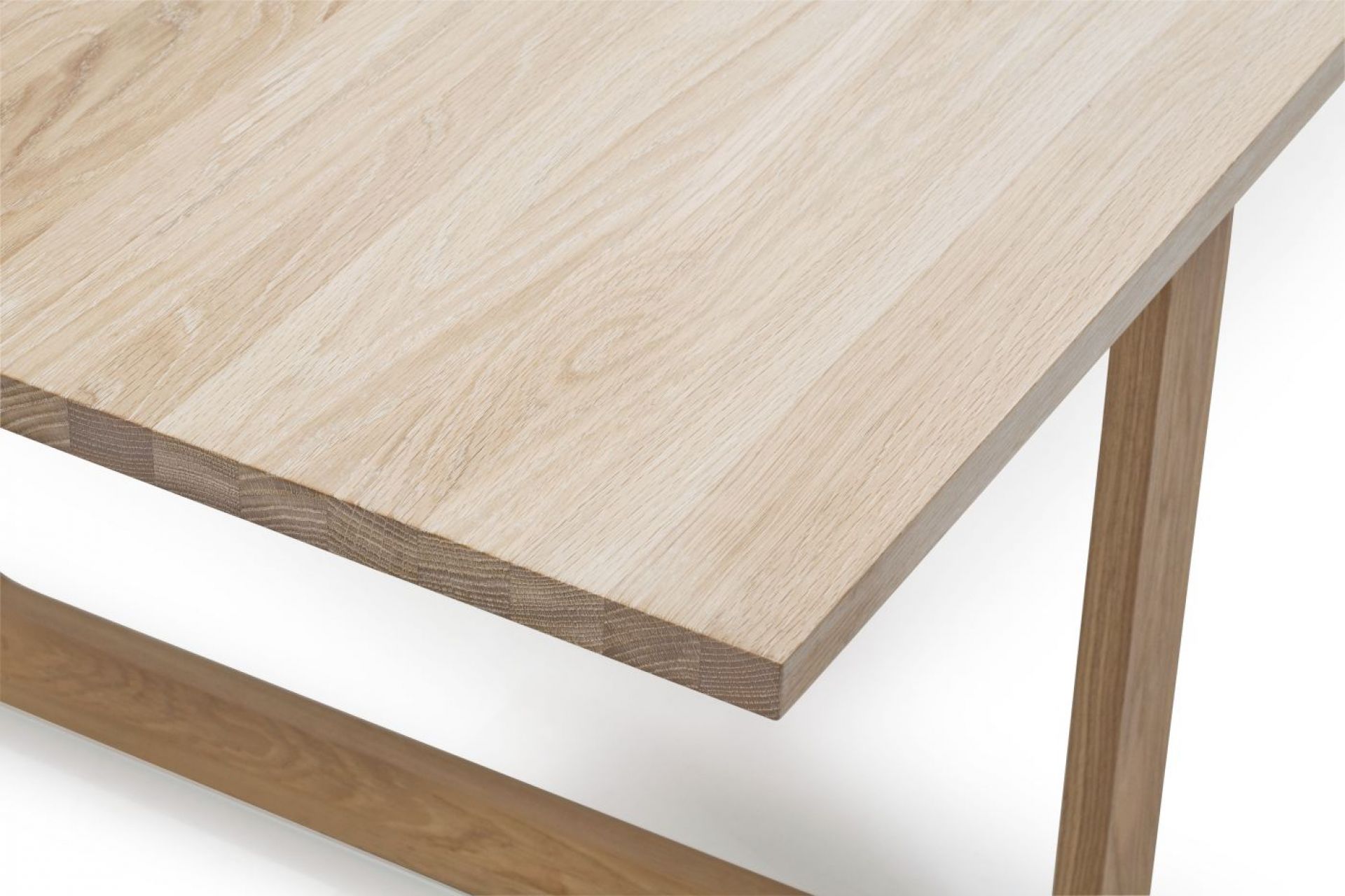 Essay Table Fritz Hansen QUICK SHIP