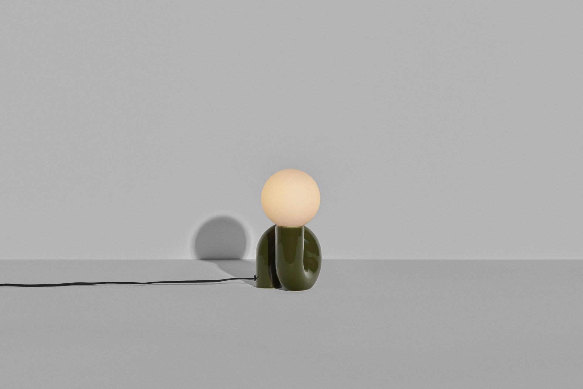Neotenic Small Table lamp Lampe de table petite Petite Friture