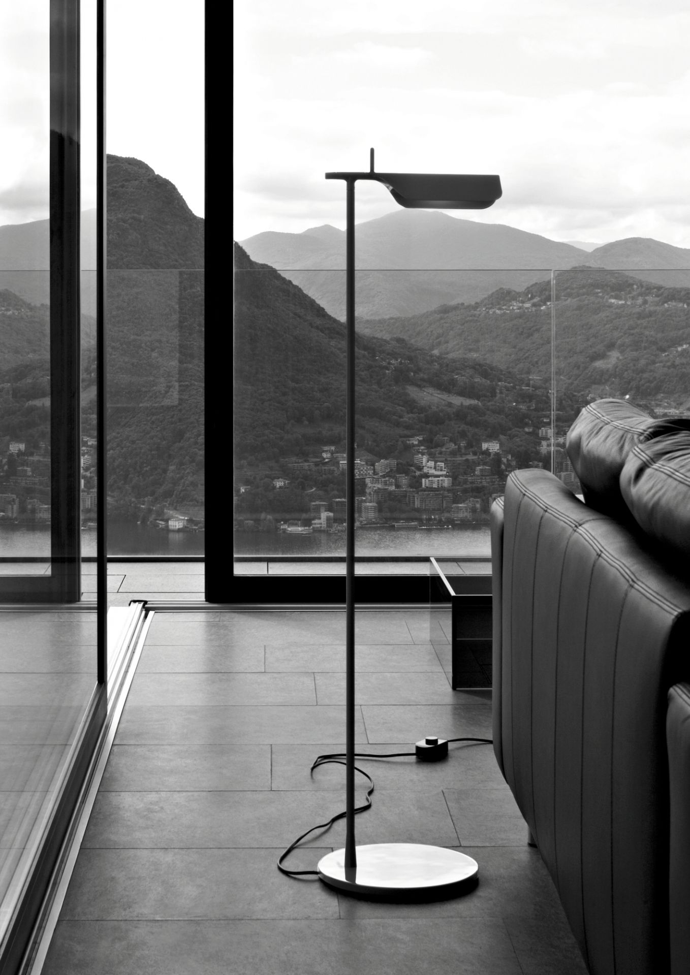 Tab F LED Lampadaire Flos