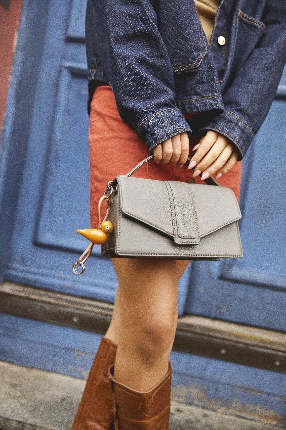 Oiseau rouge/orange Porte-clés métal argenté avec cuir naturel Kay Bojesen