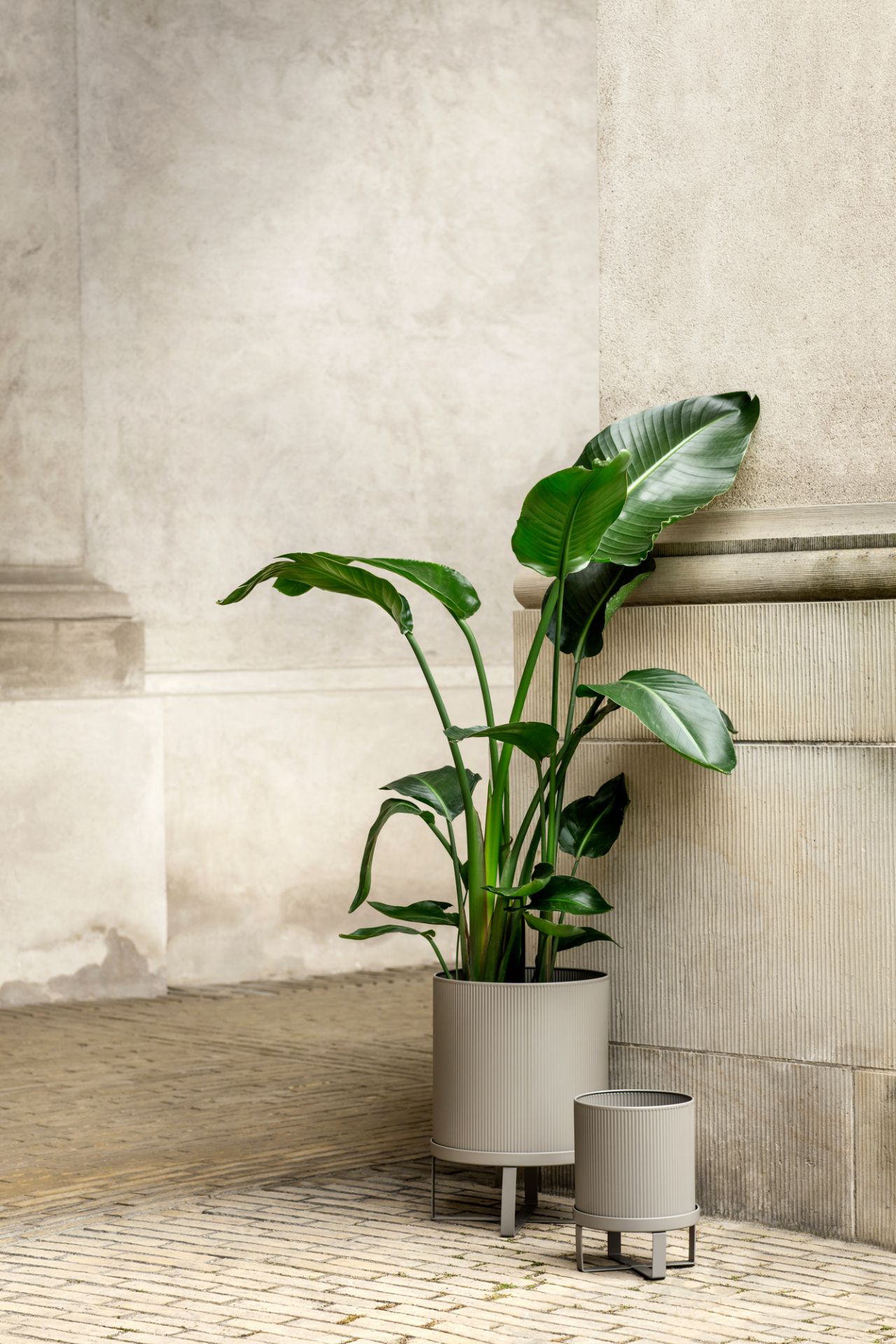 Bau Pot de Fleur Grande Ferm Living Noir