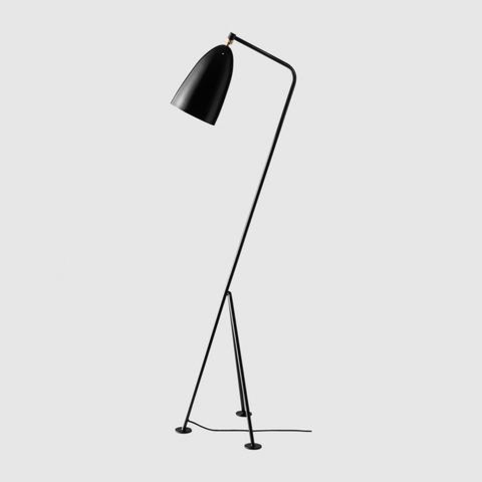 Gräshoppa / Grashoppa lampadaire noir Gubi