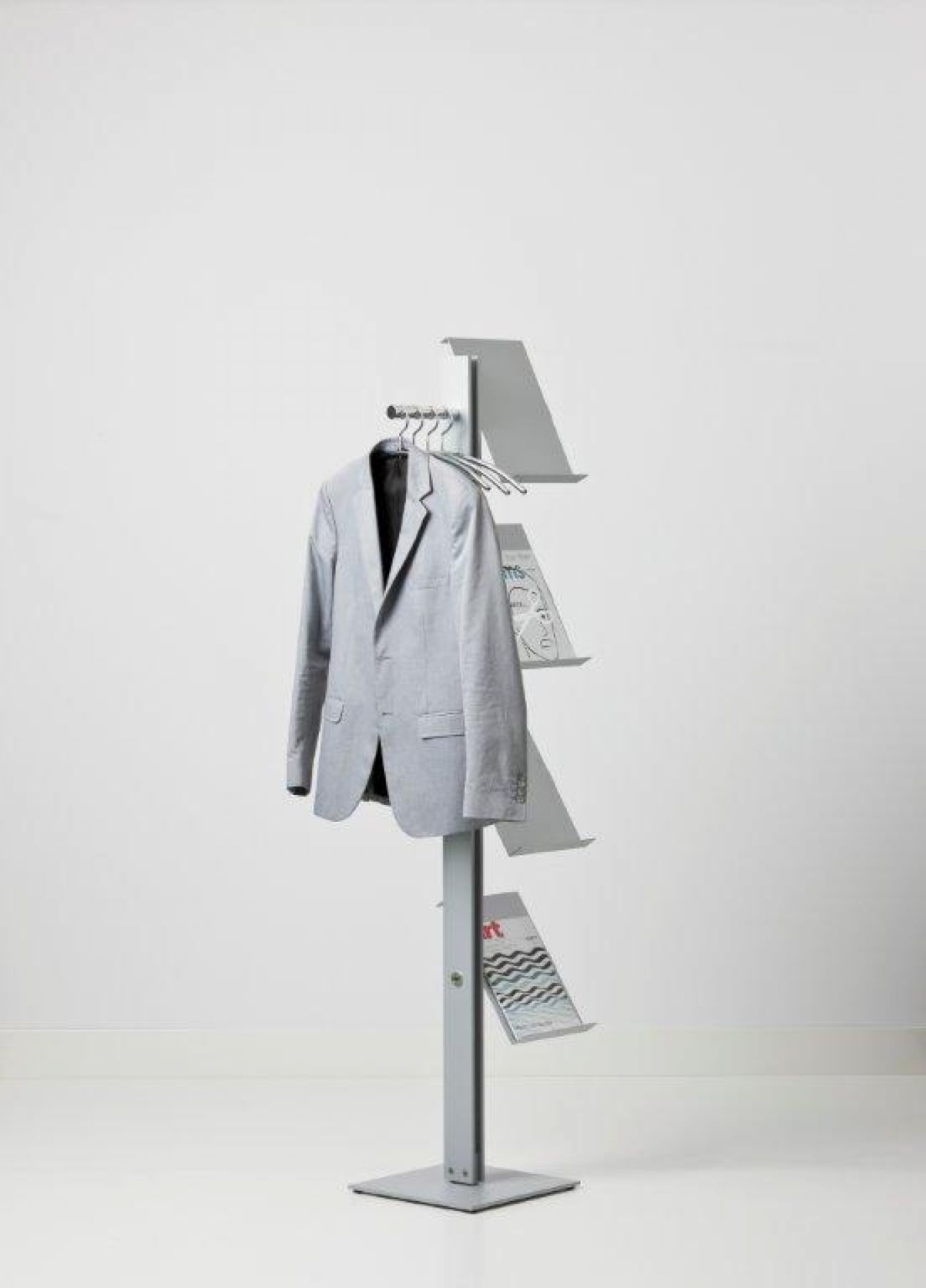 Standfree B porte-mateau avec rangement de brochures