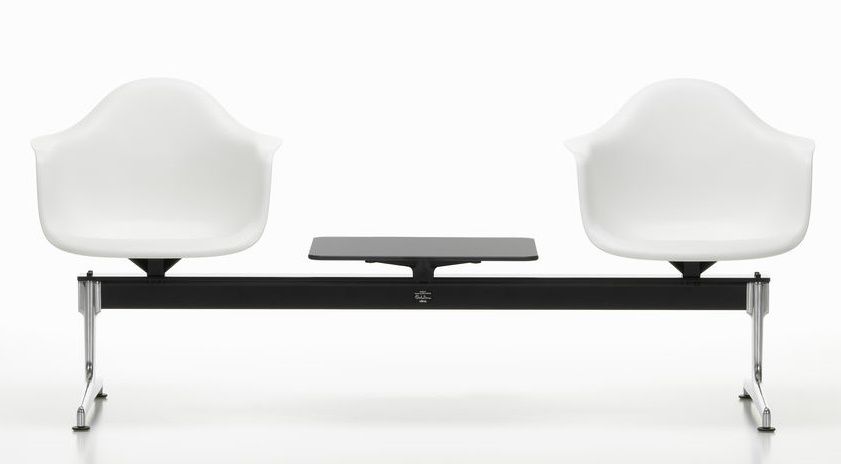 Eames Plastic Armchair RE sur traverse Vitra