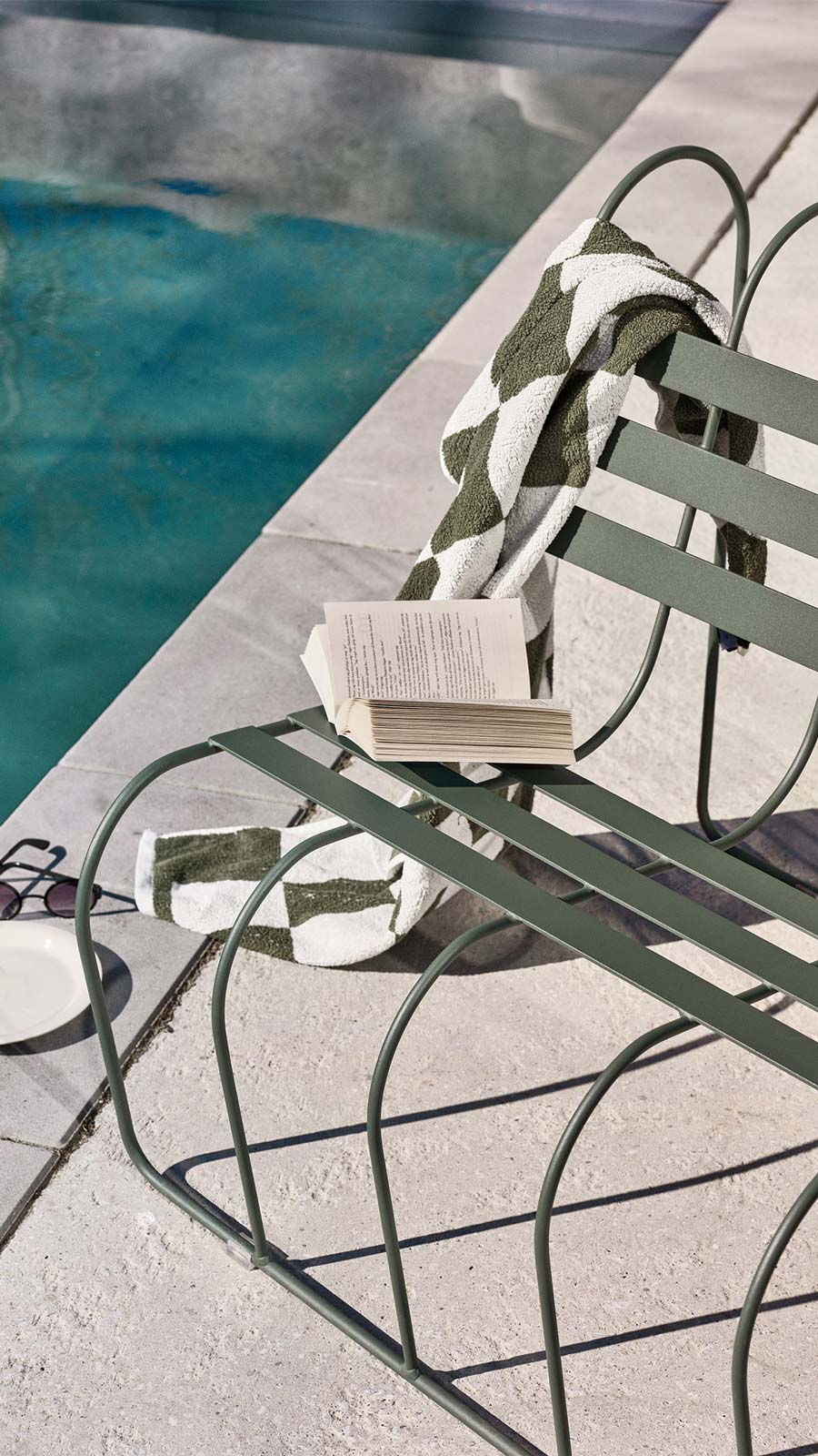 Canapé Gardener's Sofa Outdoor Design House Stockholm Canapé Gardener's Sofa Outdoor Design House Stockholm