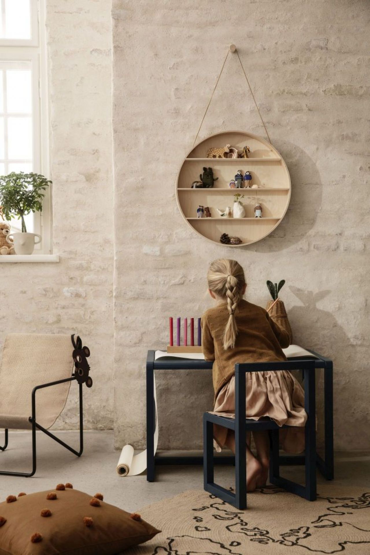 Little Architect Desk Tableau bleu foncé Ferm Living OFFRE SPECIALE