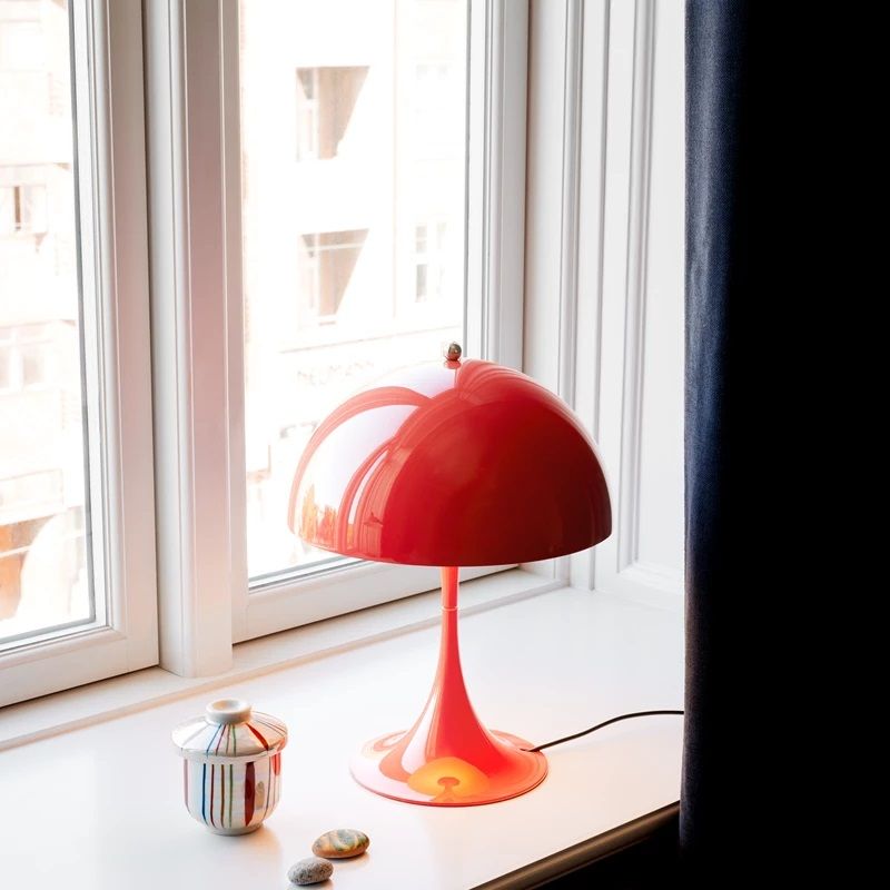 Panthella 250 Table lamp LED Lampe de Table Louis Poulsen Métal laqué corail
