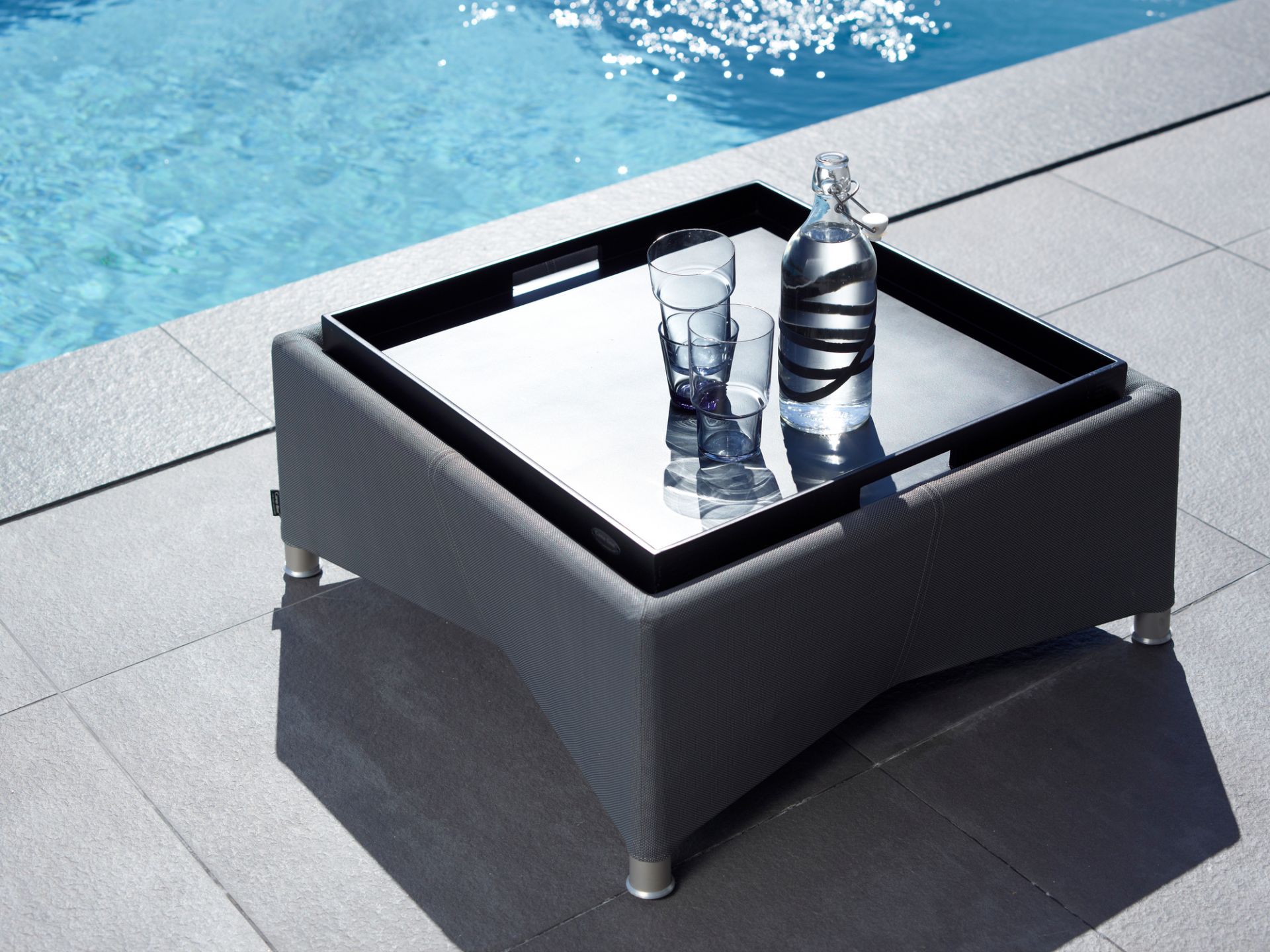 Club Outdoor Plateau carré Cane-Line