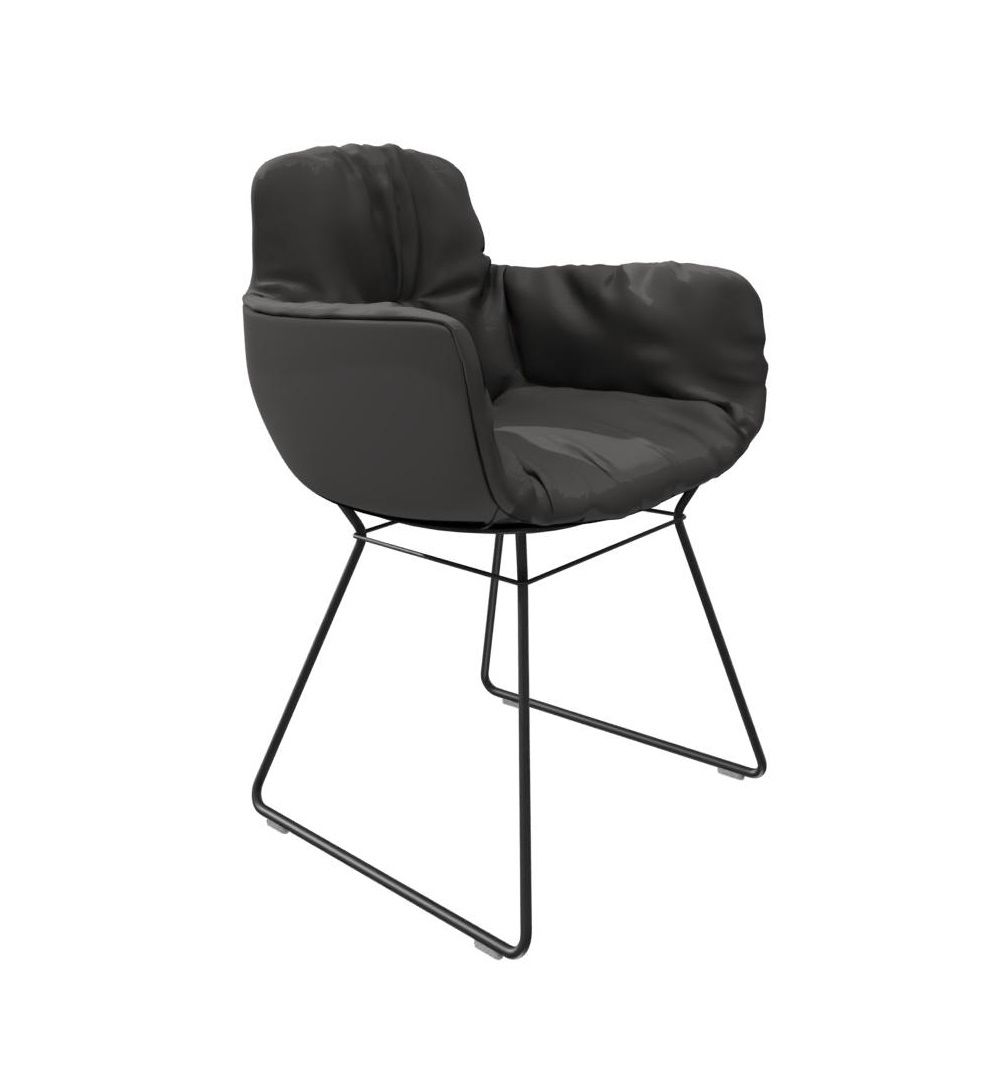 Leya Stuhl mit hoher Armlehne, Sahara Leder, Freifrau Manufaktur, bequemer Design Stuhl.