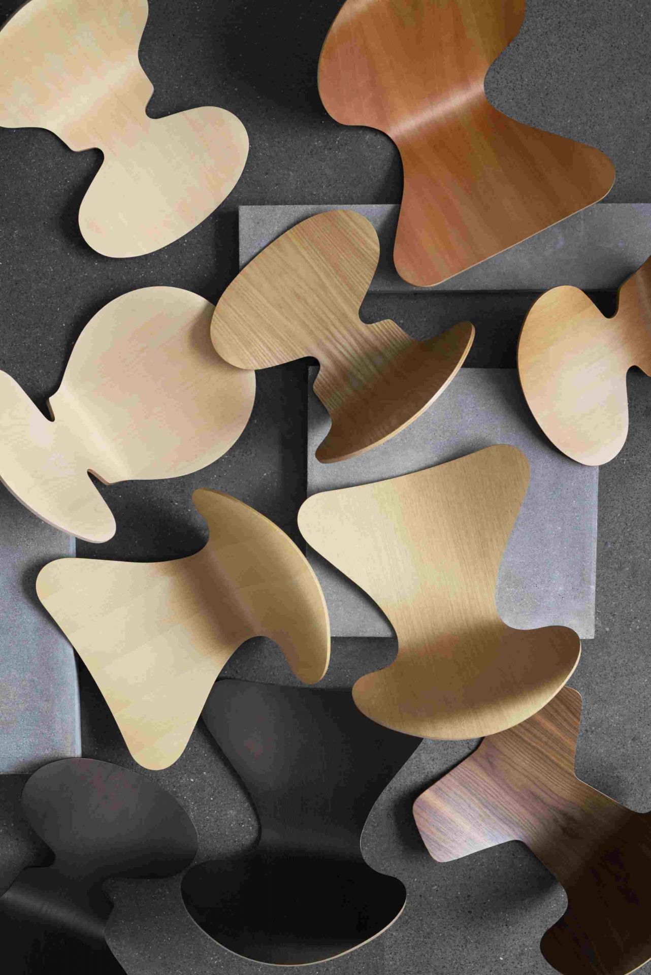 La chaise La Fourmi  3100 Cadre à 3 pieds Fritz Hansen 