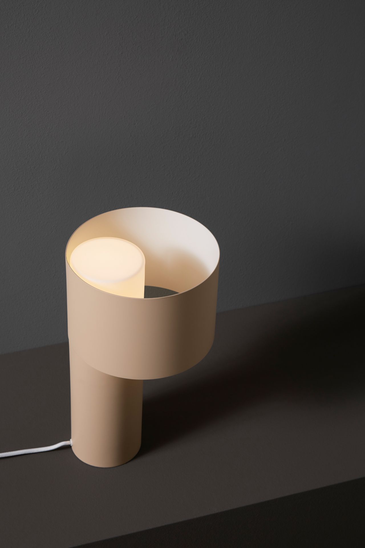 Tangent Table Lamp Lampe de table Woud