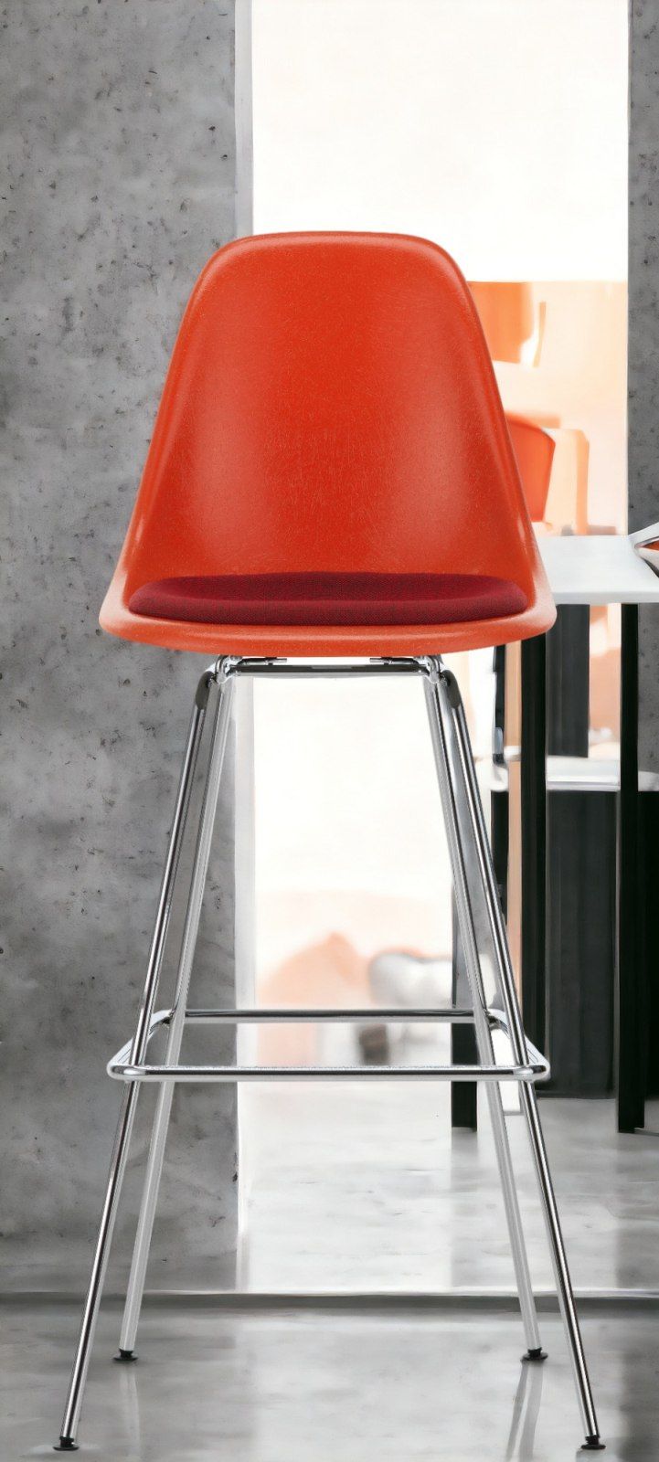 Eames Fiberglass Bar Stool High Tabouret de bar avec coussin d'assise Vitra 