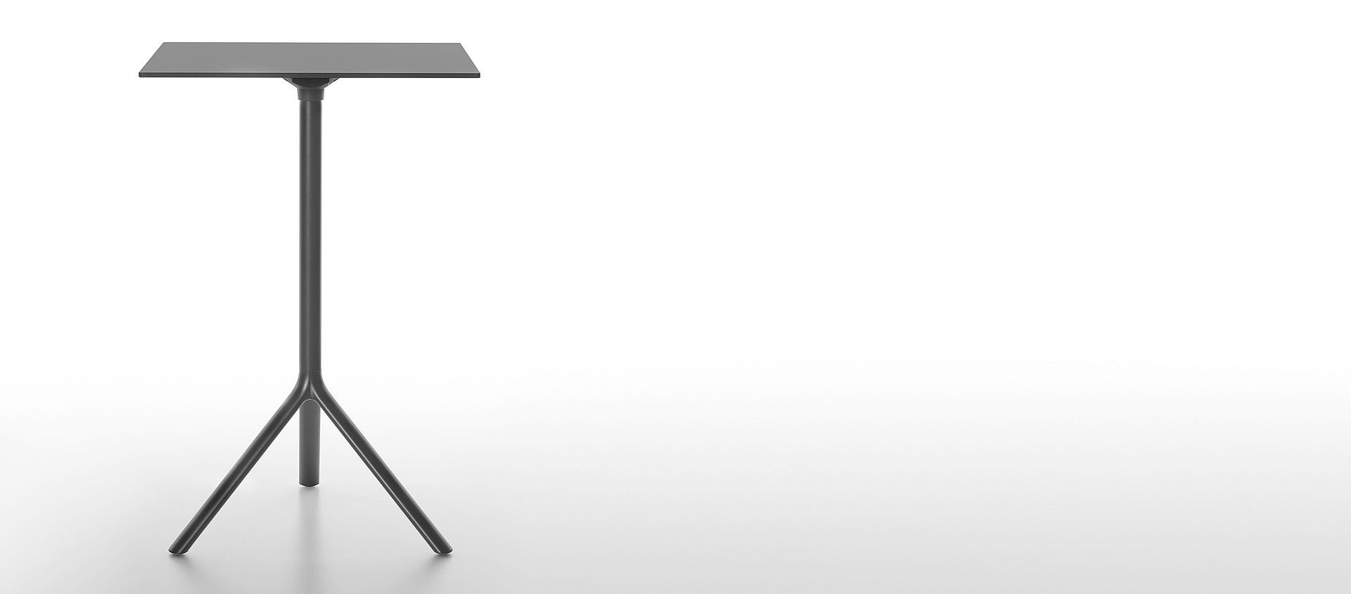 Miura Table haute Plank