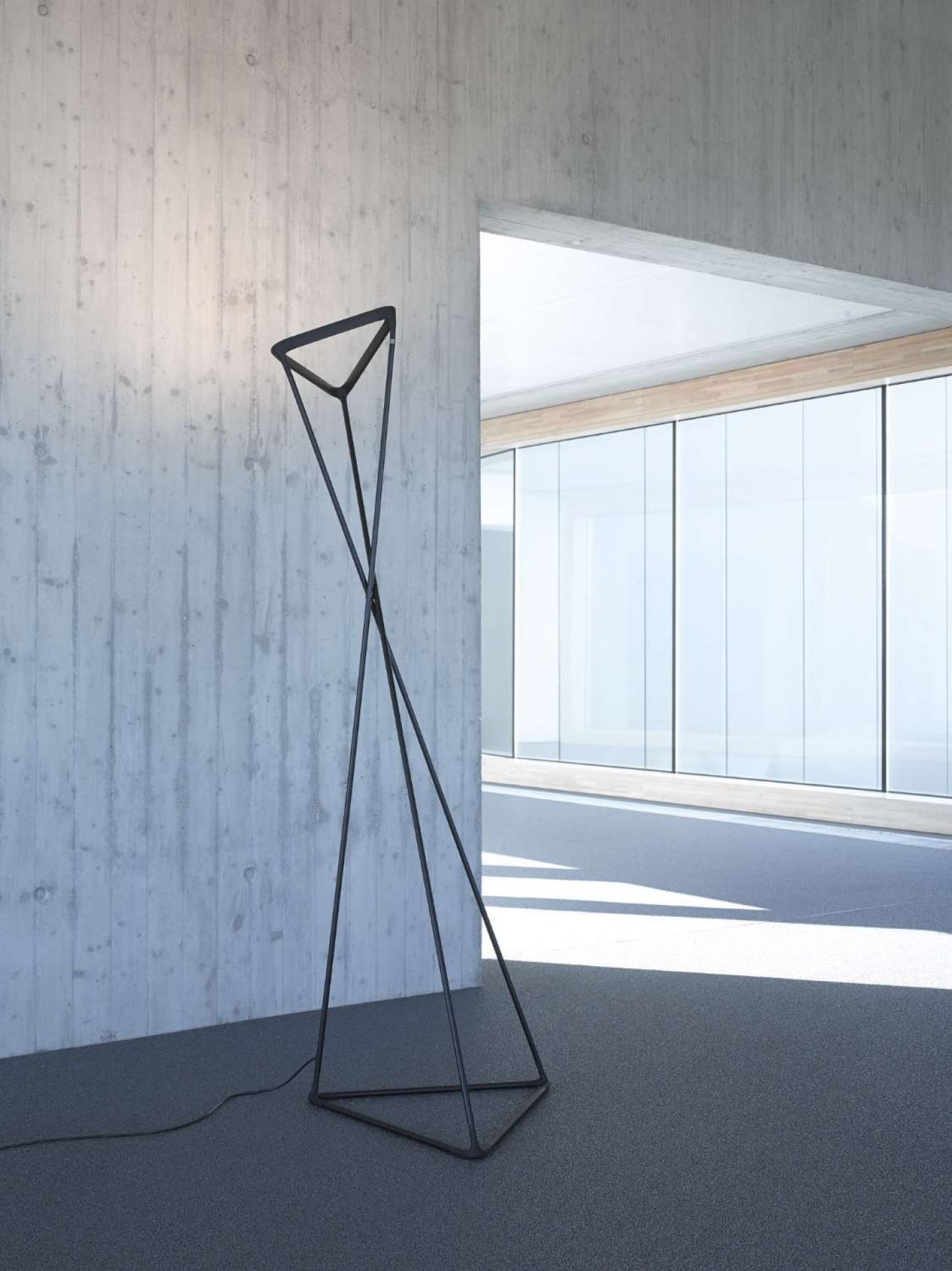 Lampadaire D77 Tango  Luceplan