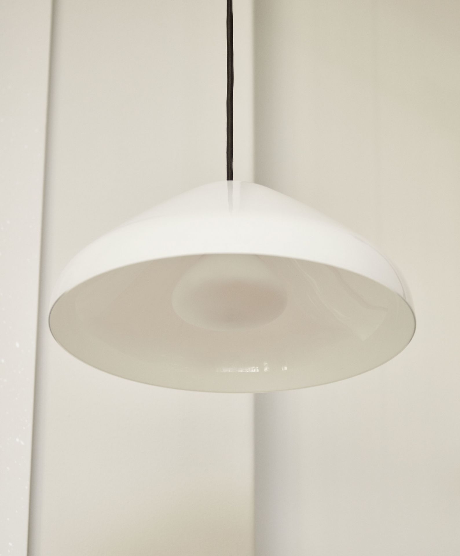 Pao Glass Pendant 350 luminaire suspendu Hay
