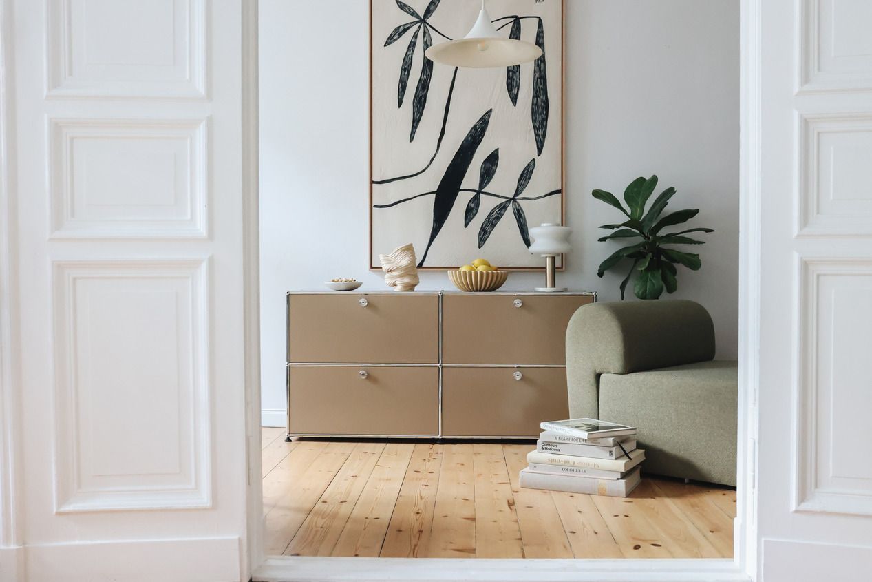 USM Haller Sideboard E2 buffet avec 4 portes pliantes