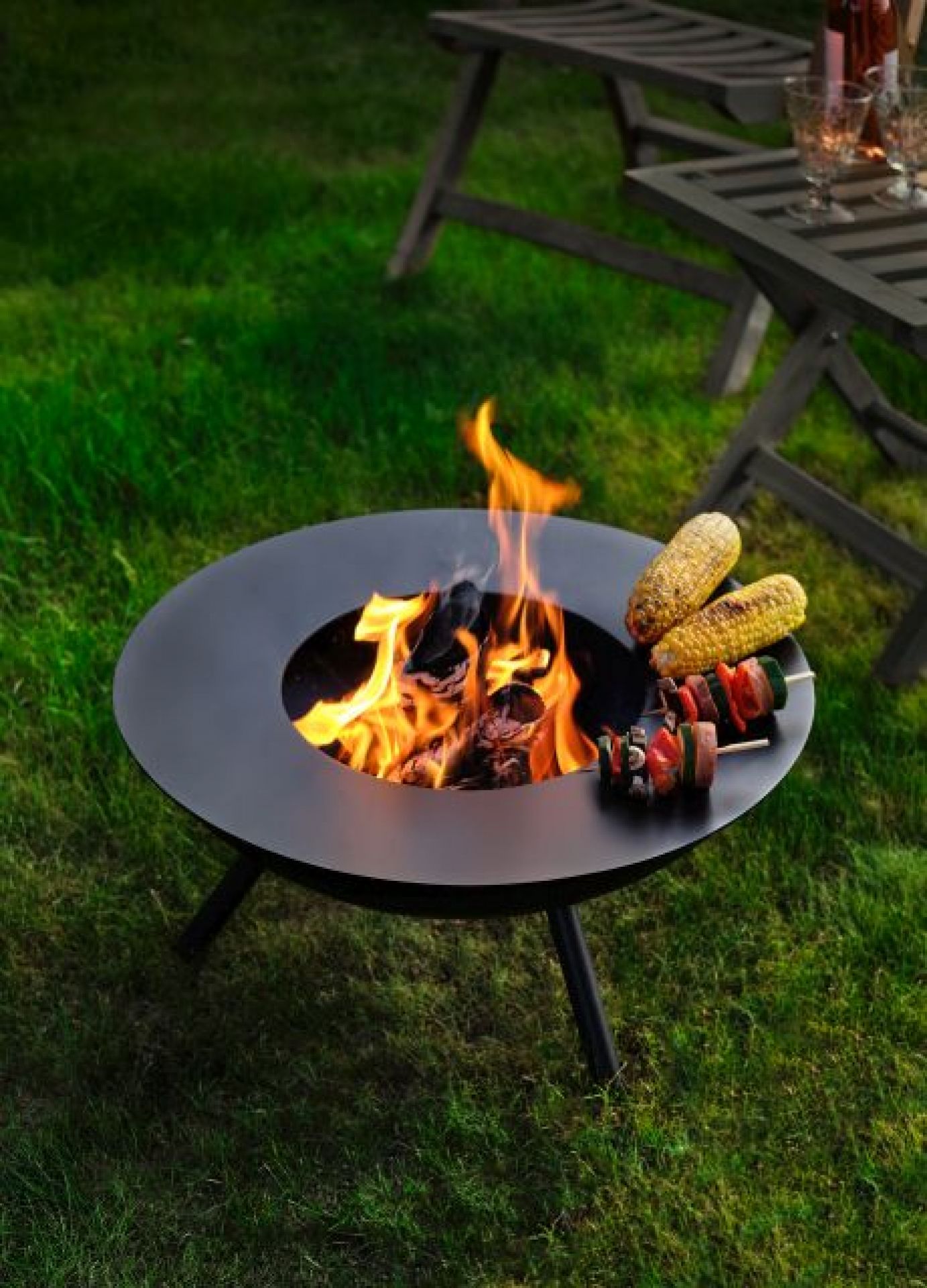 Flames Ensemble complet: bol à feu L, plaque de gril et pincettes Philippi