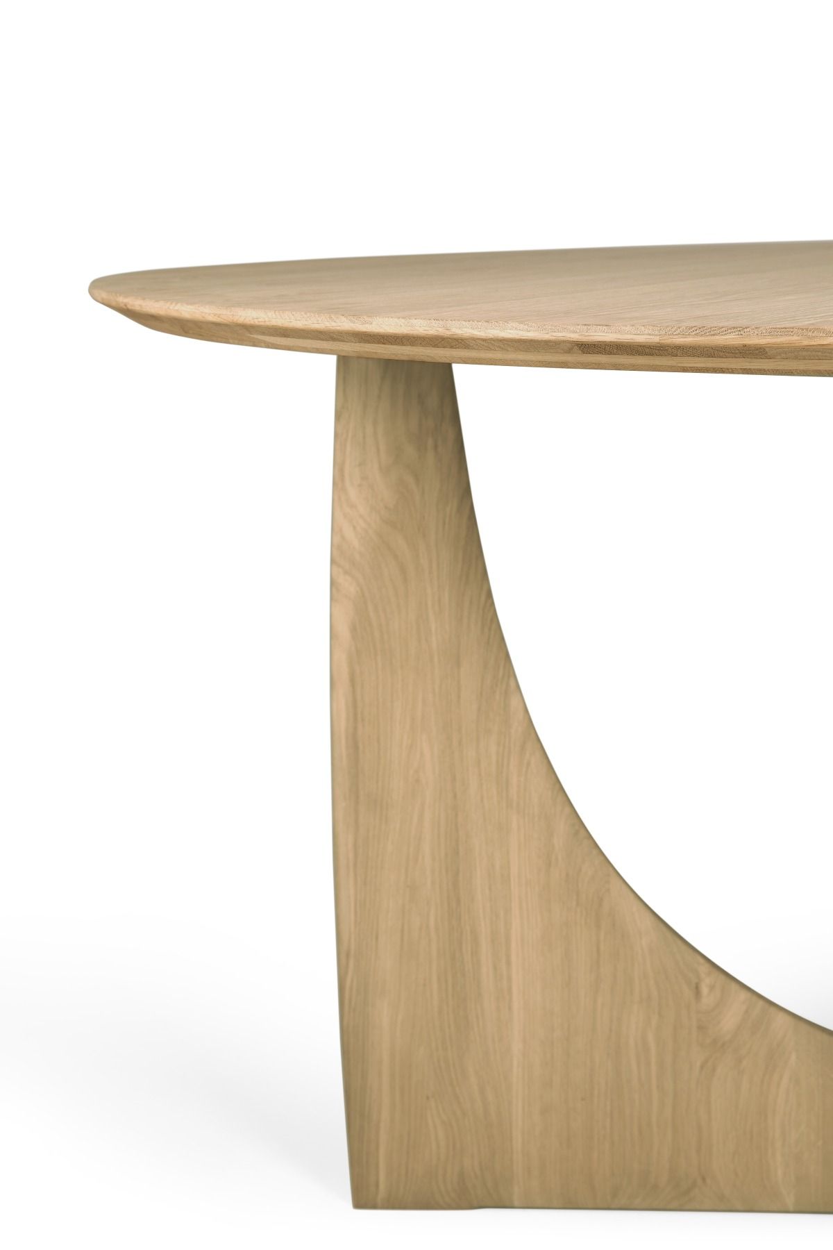 Geometric Dining Table Table à manger ronde Ethnicraft