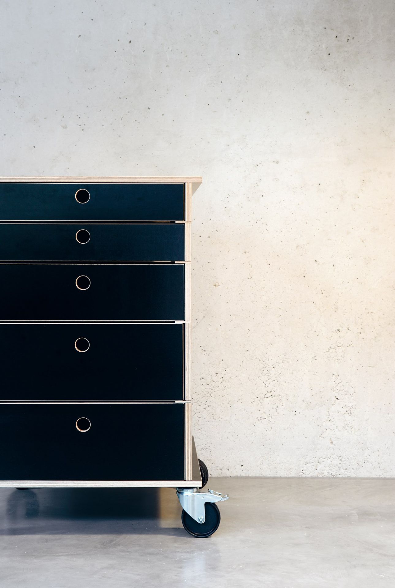 Lader Commode Nils Holger Moormann