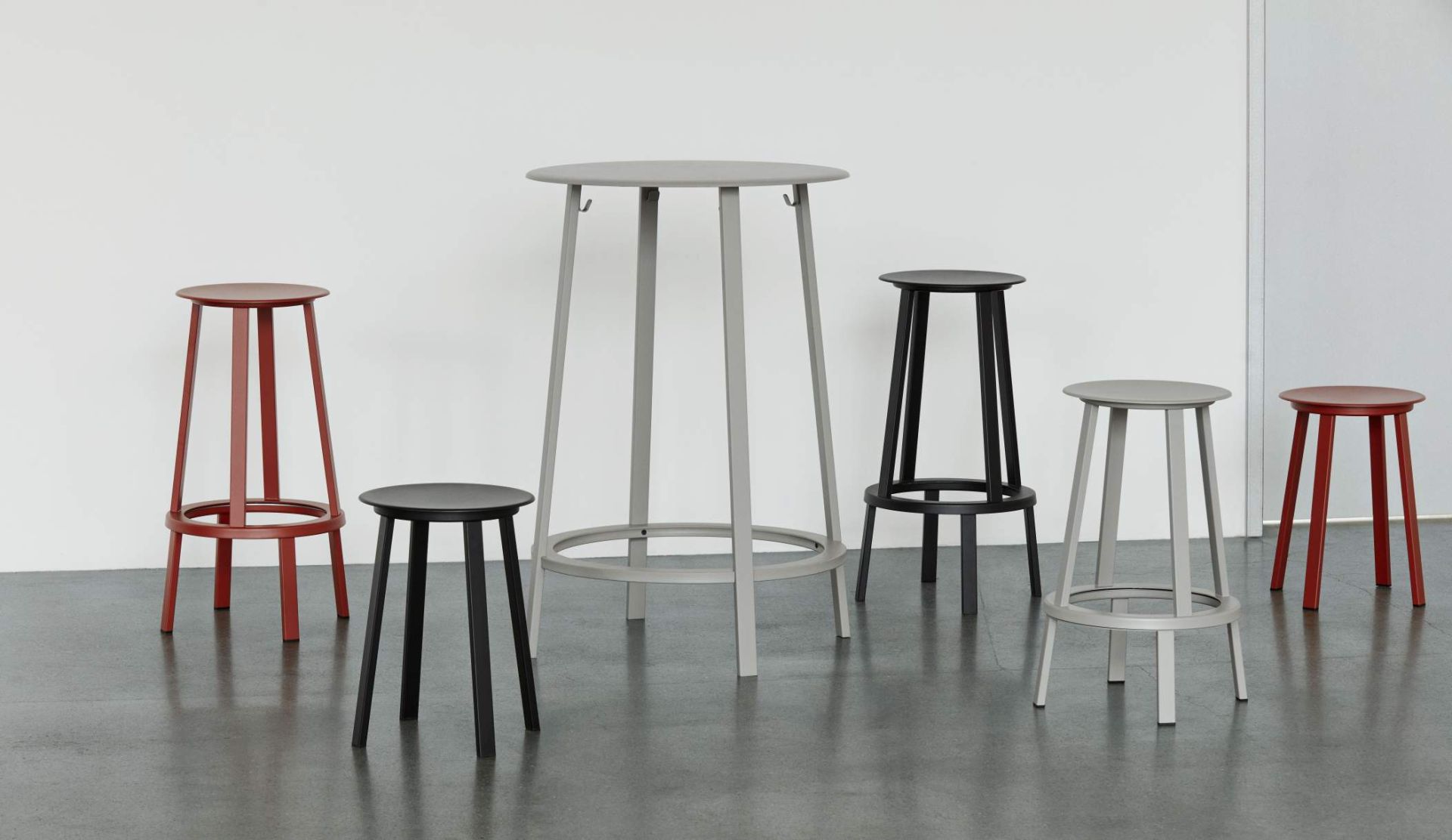 Revolver Bar Stool Tabouret de bar High Hay Revolver Bar Stool Tabouret de bar High Hay