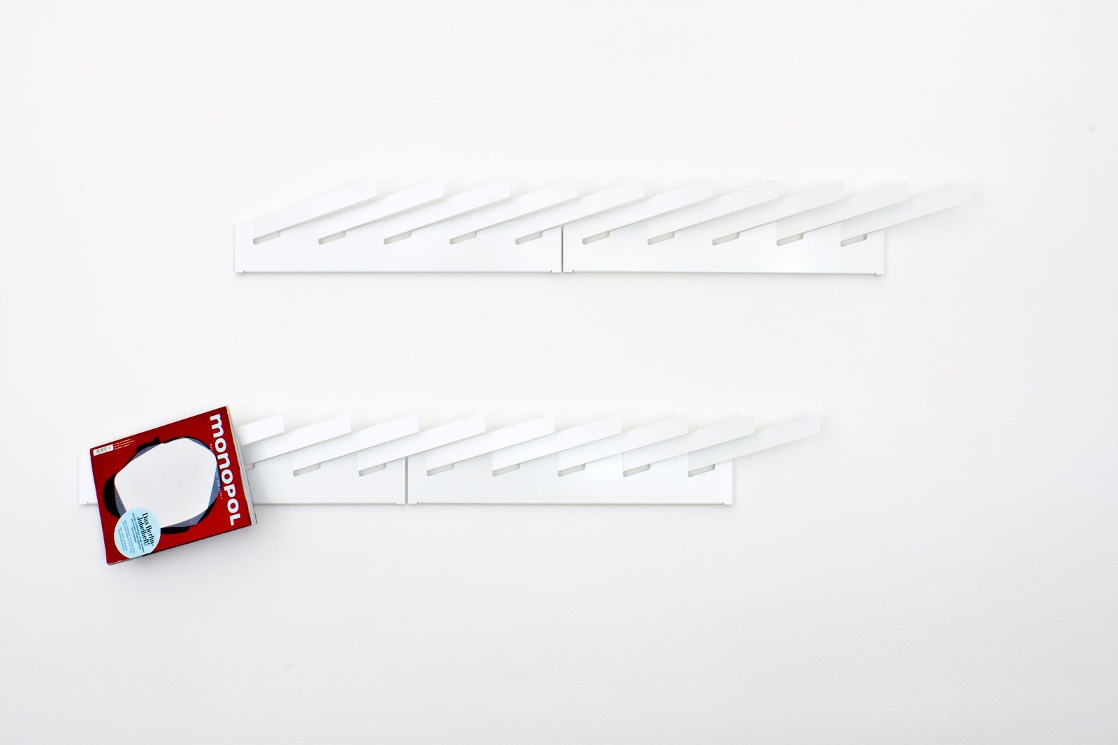 Mr_porte-Magazine Linea1 by Müller Möbelwerkstätten