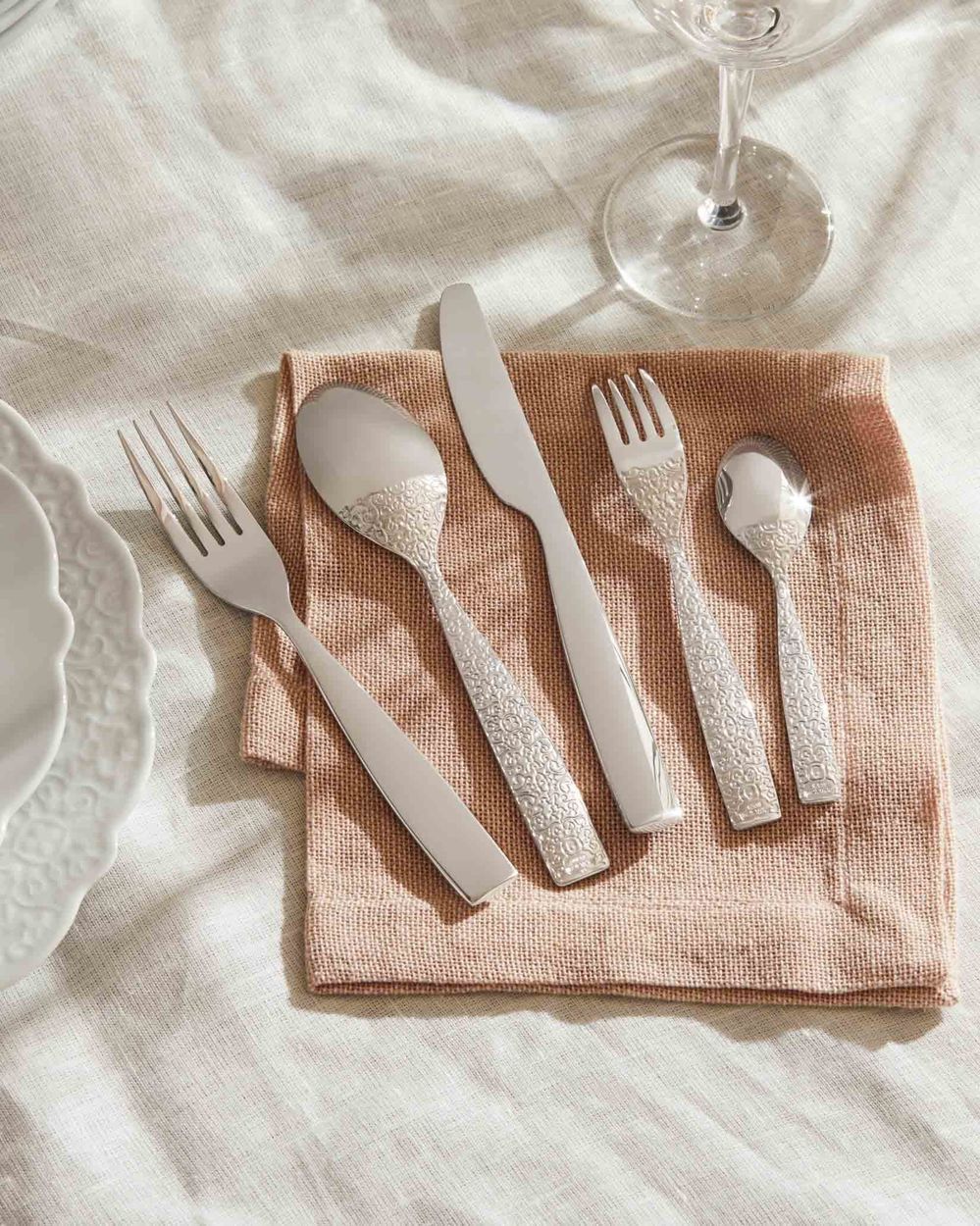 Ensemble de couverts habillés Alessi