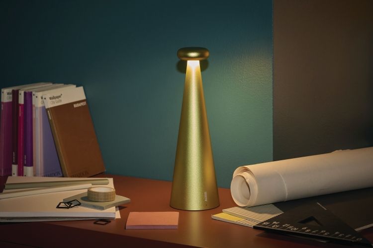 AST02 Bedin lampe de table Alessi AST02 Bedin lampe de table Alessi