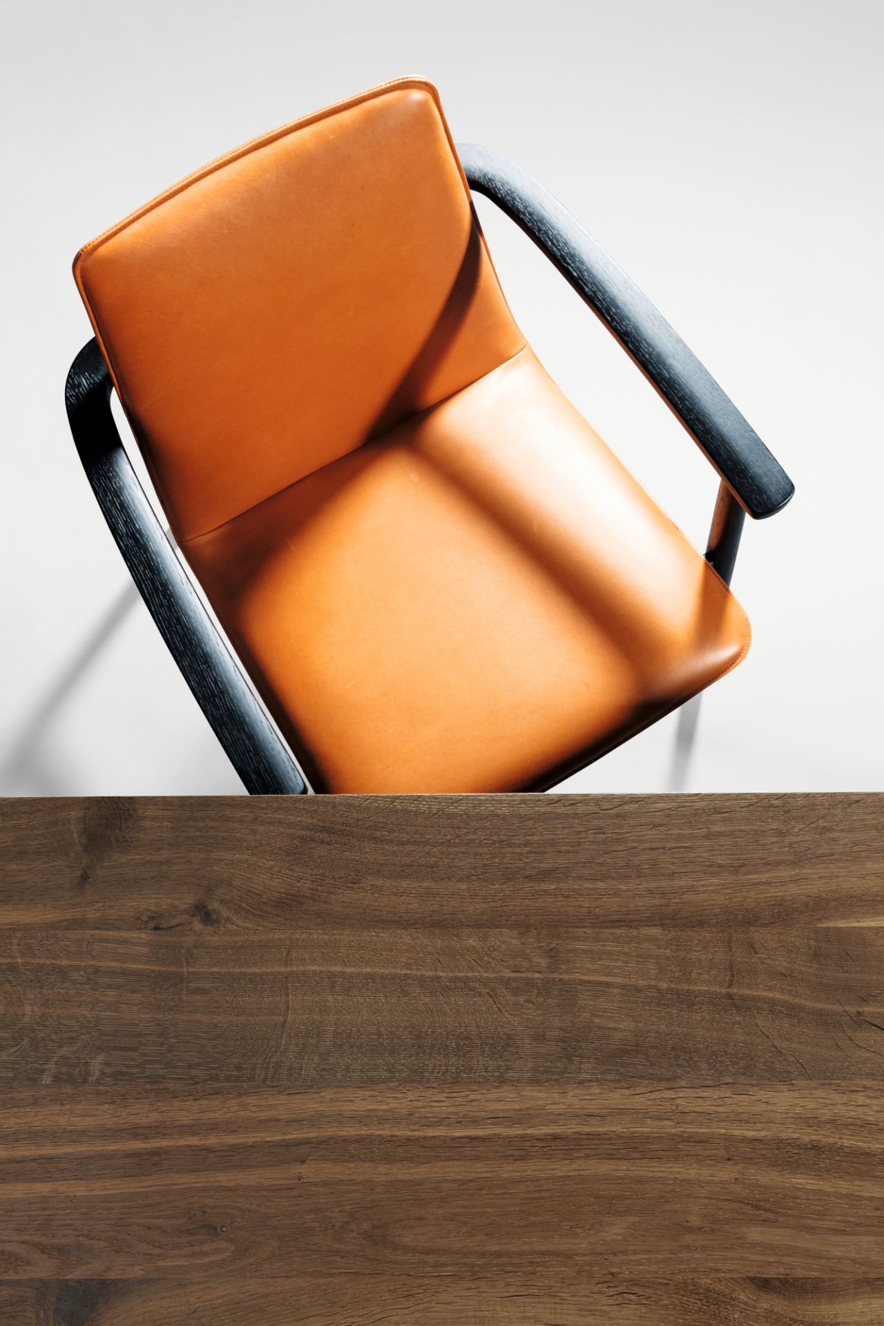 S 600 table chêne fumé Janua