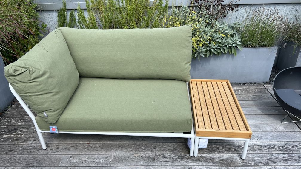Level 2 Lounge Combination Outdoor Houe EXHIBITION PIECES
