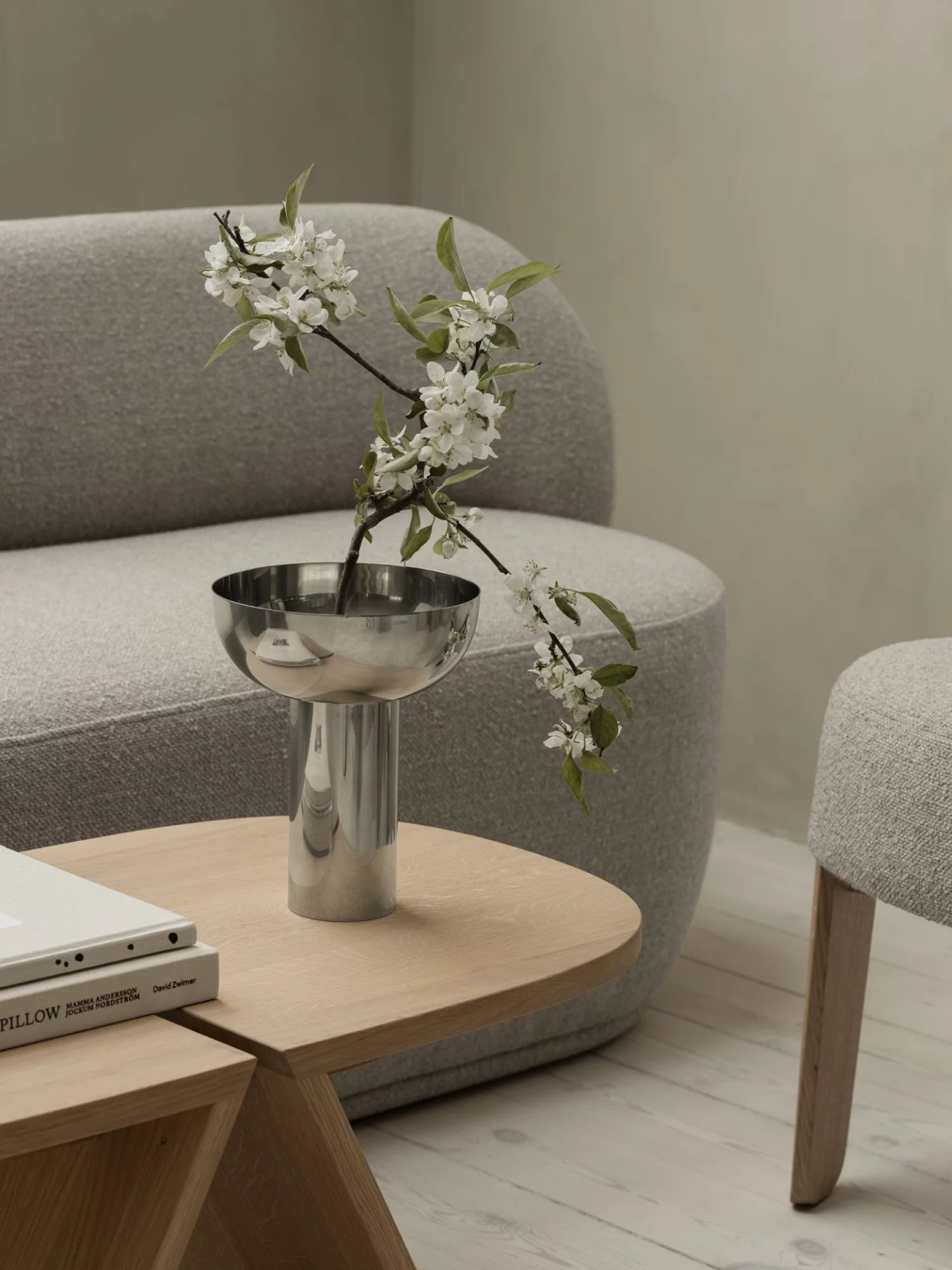 Avio Table d'appoint L 55 x P 30 x H 45 cm Blomus