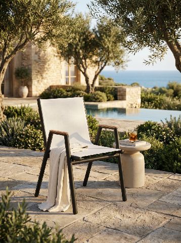 Pilotis fauteuil avec accoudoirs Batyline Extérieur Fermob