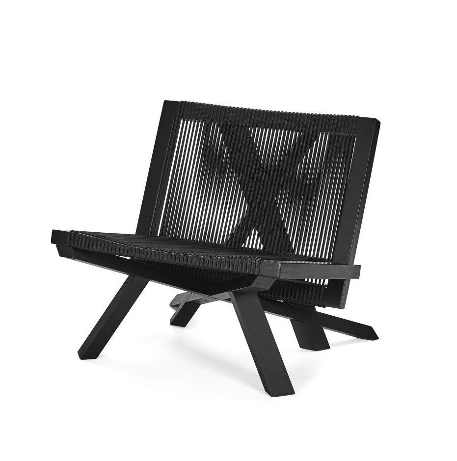 Schwarzer ClassiCon Volkshaus Lounge Chair Sessel mit markanter Seilbespannung und Holzgestell, seitliche Ansicht.