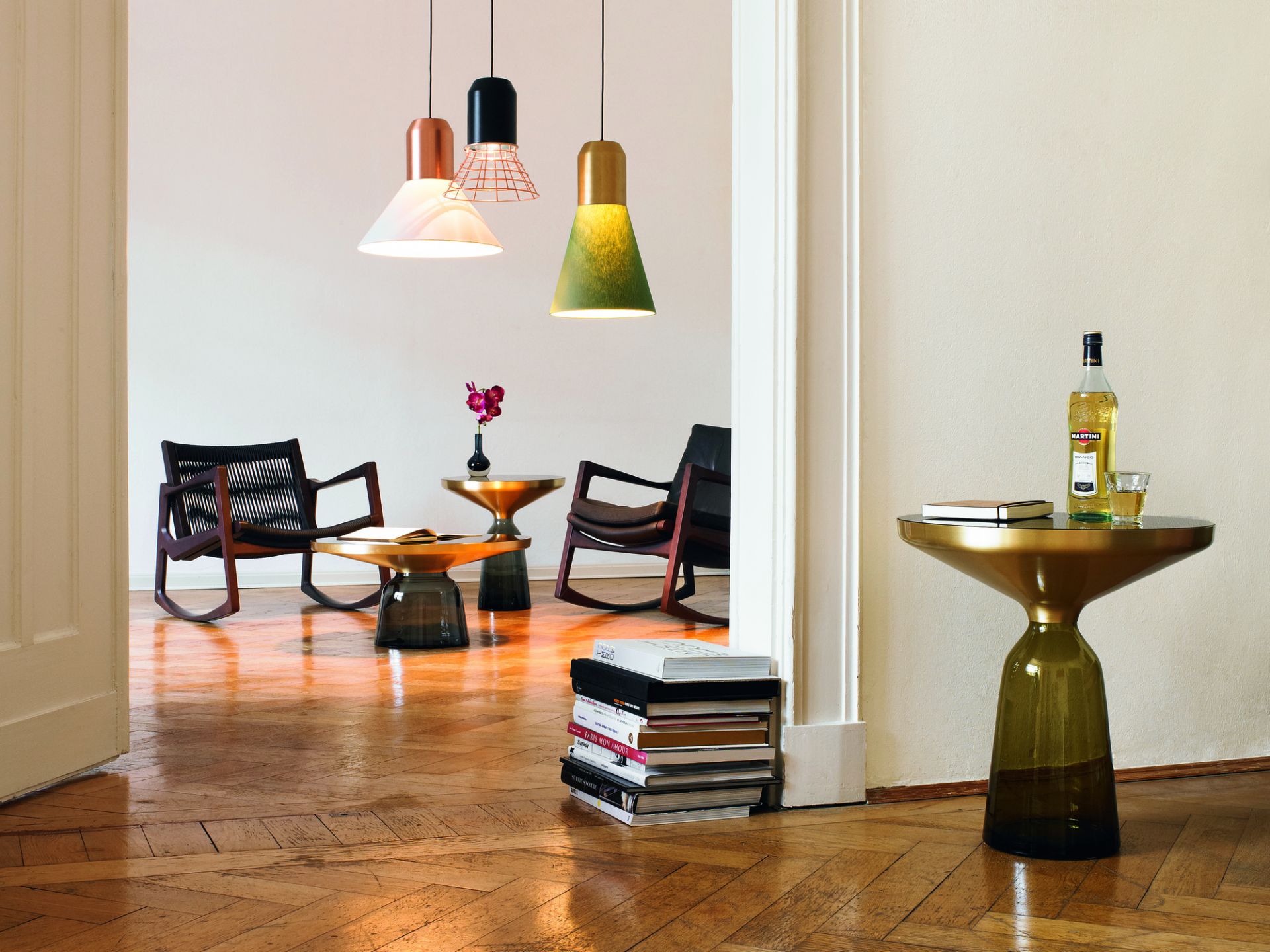 Bell Side Table Table d'appoint laiton vert olive ClassiCon