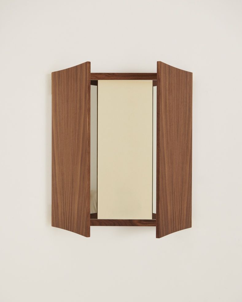 Vanity Wall Mirror 3 miroir mural Gubi  