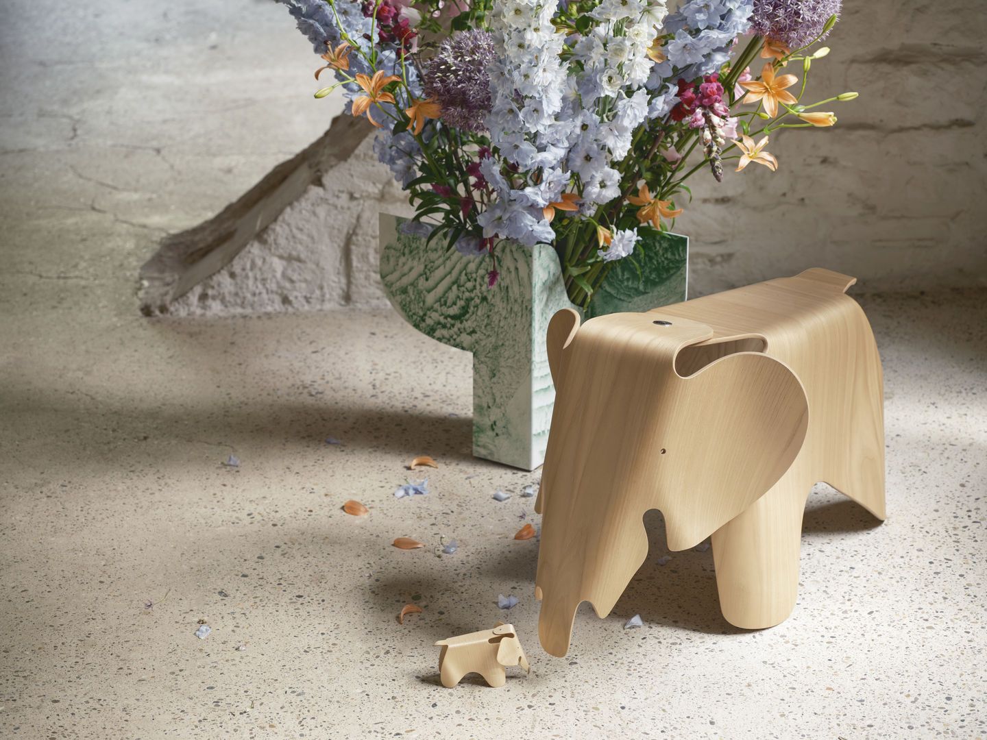 Eames Elephant Plywood tabouret Vitra NOUVELLE VERSION