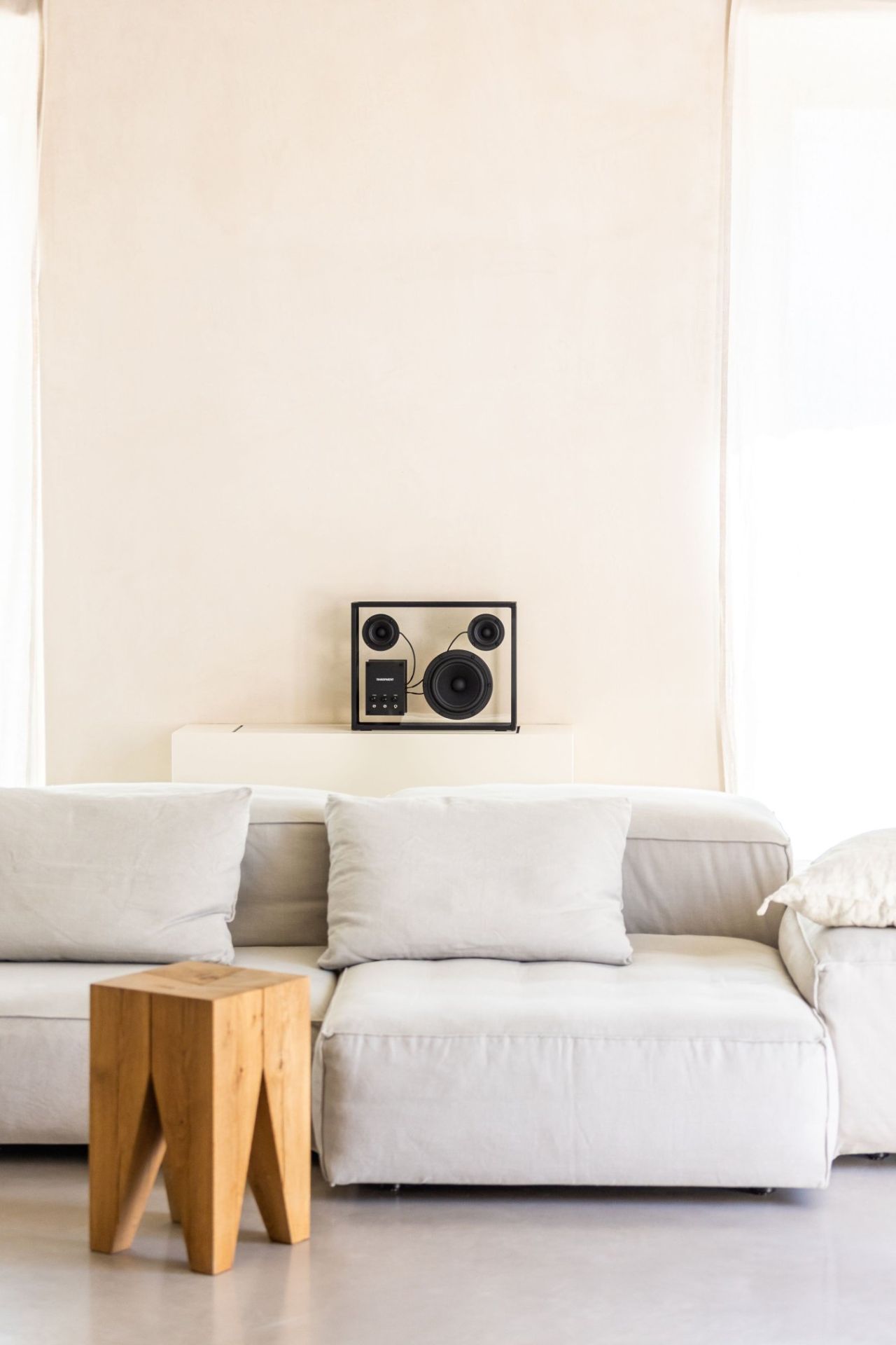 Haut-parleur transparent Transparent