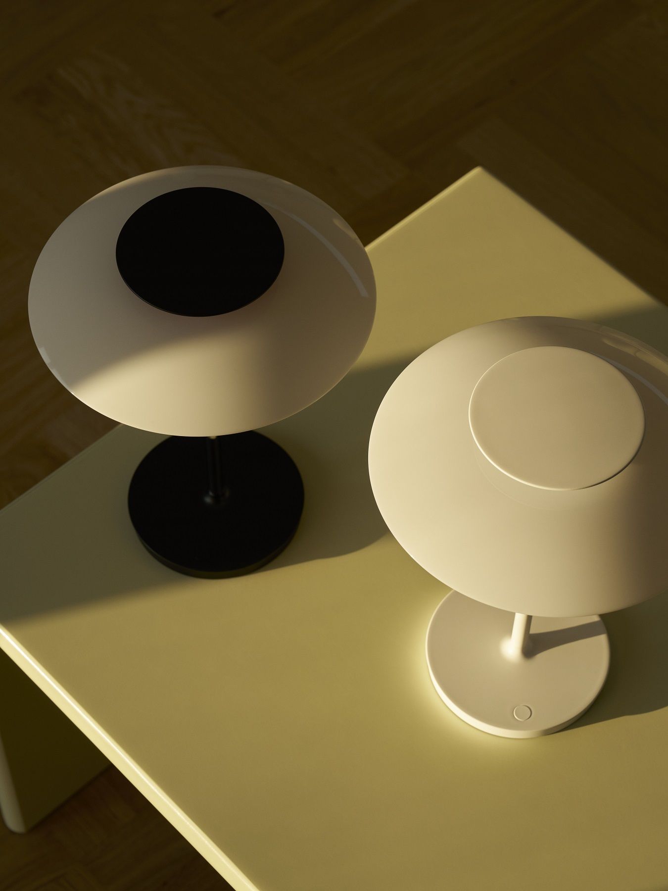 PH 80 Portable lamp lampe de table / lampe à batterie Louis Poulsen PH 80 Portable lamp lampe de table / lampe à batterie Louis Poulsen